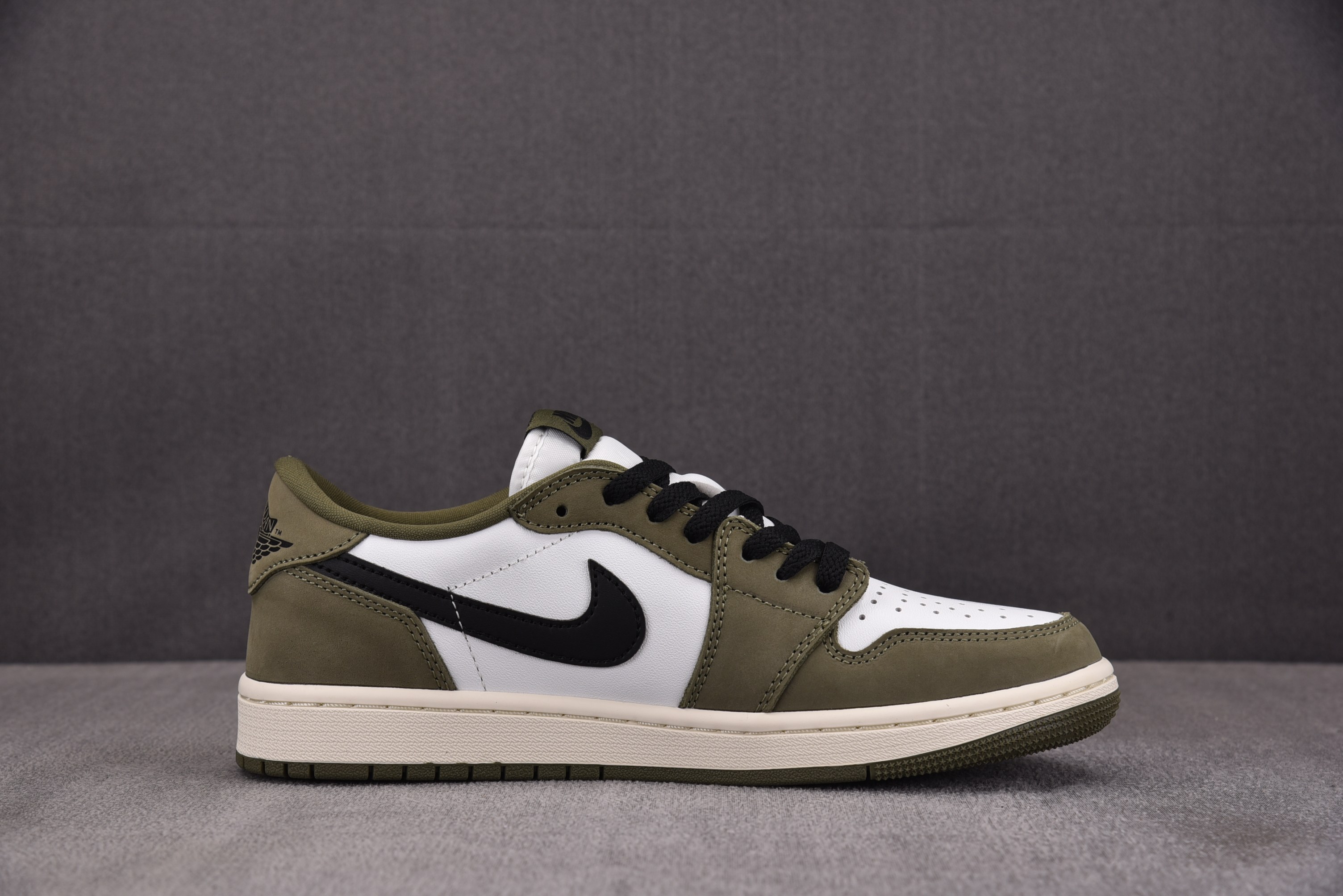 Air Jordan 1 Low OG Medium Olive 绿橄榄 HQ6998-200 #YZ0