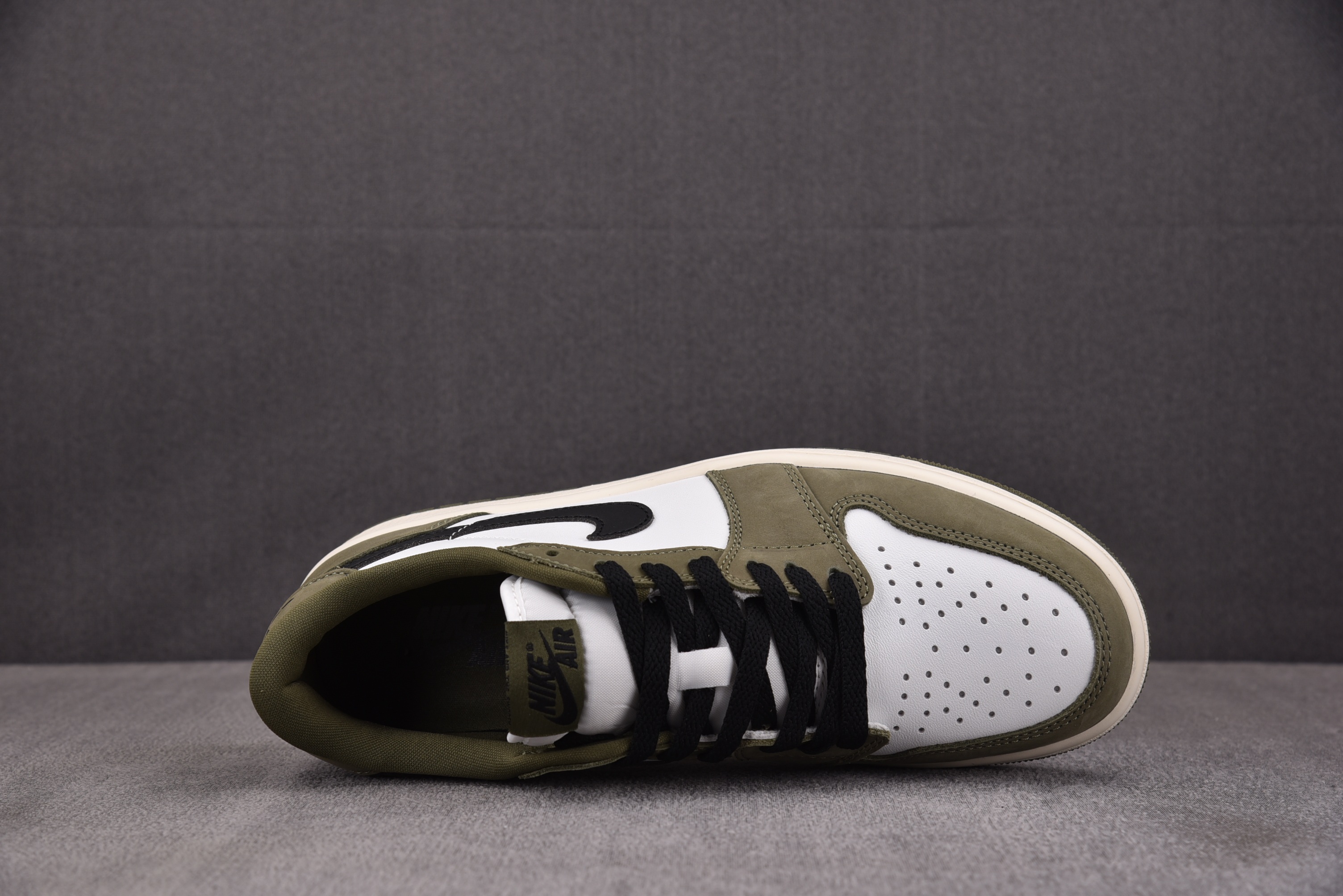 Air Jordan 1 Low OG Medium Olive 绿橄榄 HQ6998-200 #YZ0
