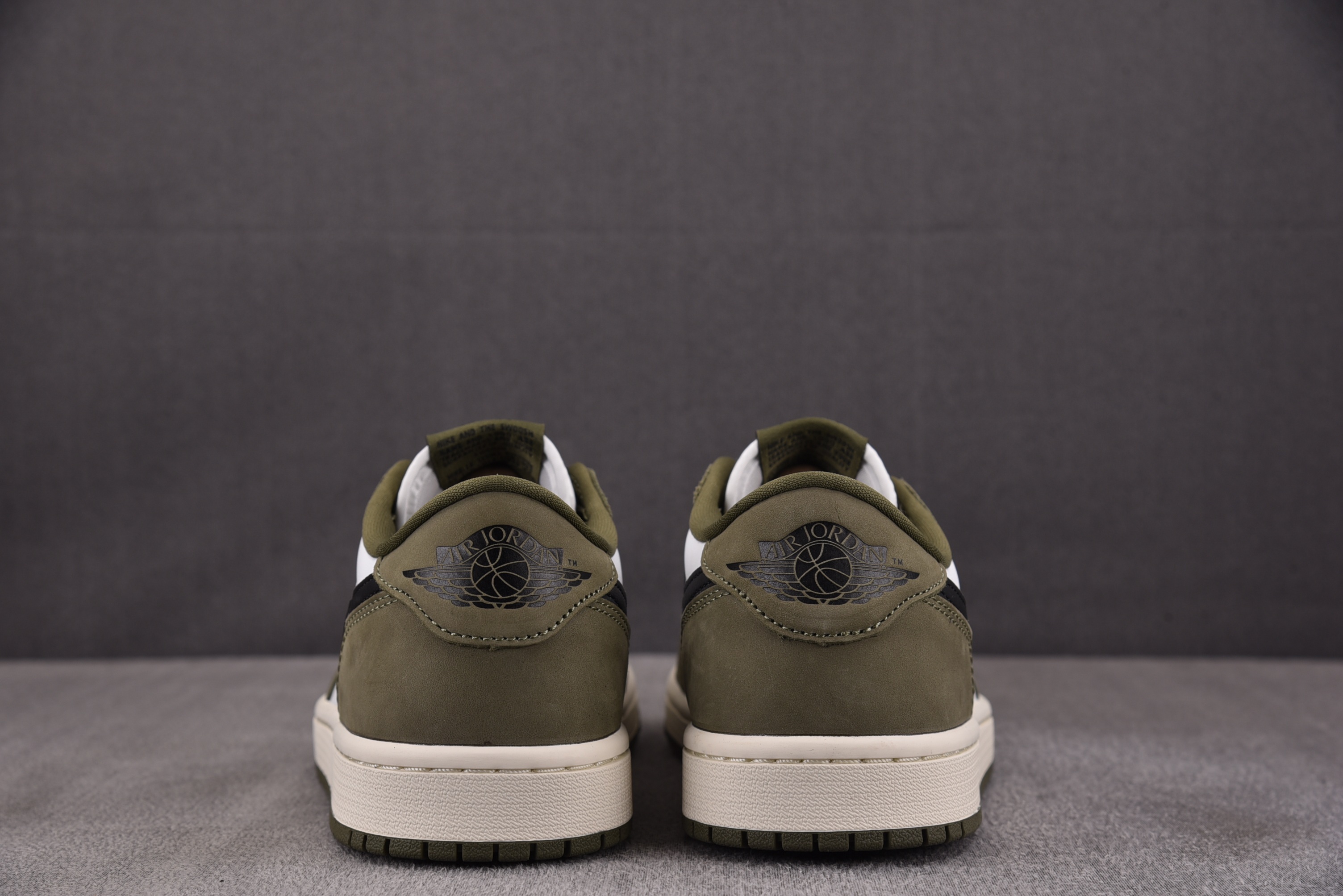 Air Jordan 1 Low OG Medium Olive 绿橄榄 HQ6998-200 #YZ0