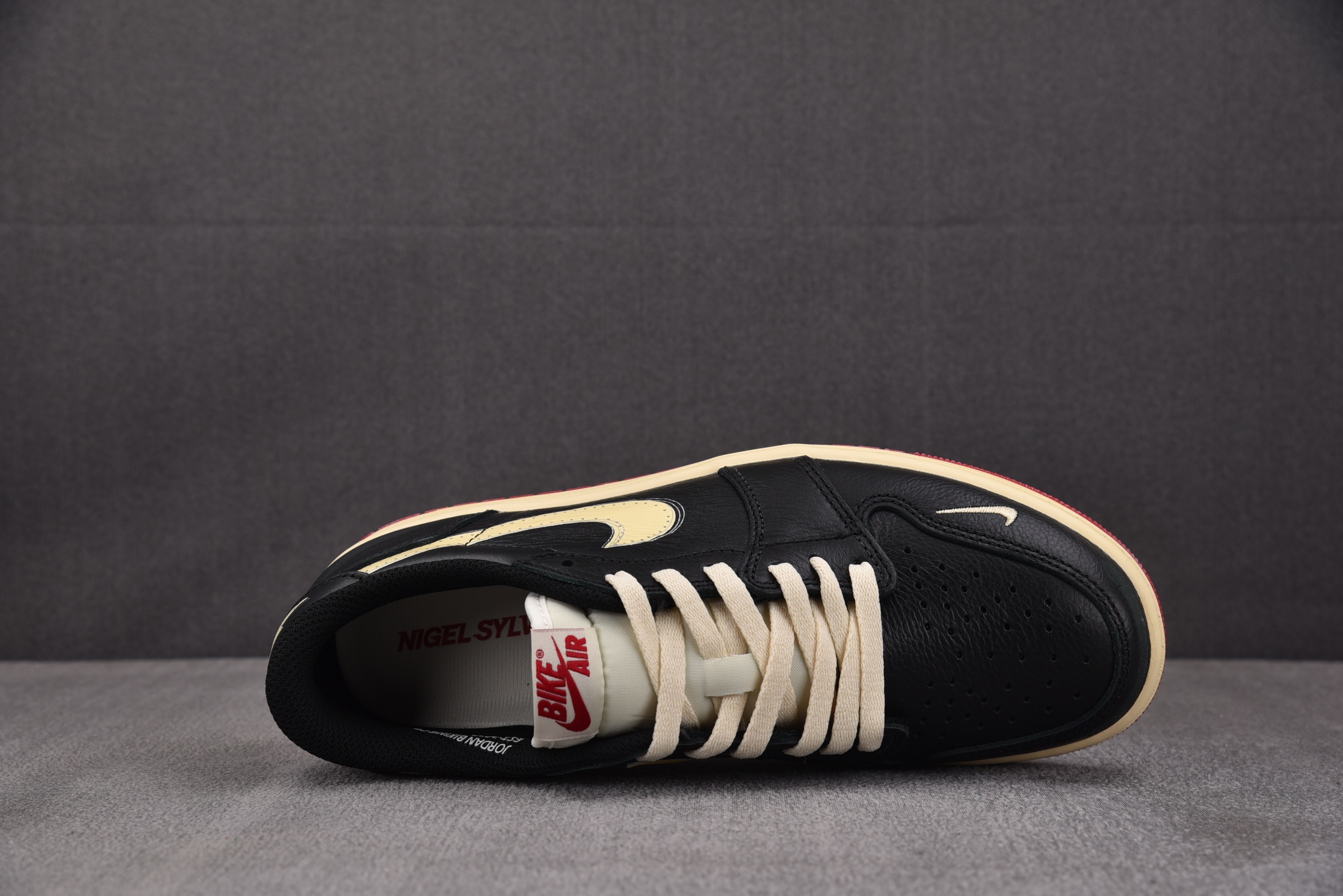 Air Jordan 1 Retro Low OG x Nigel Sylvester Nitro 黑色