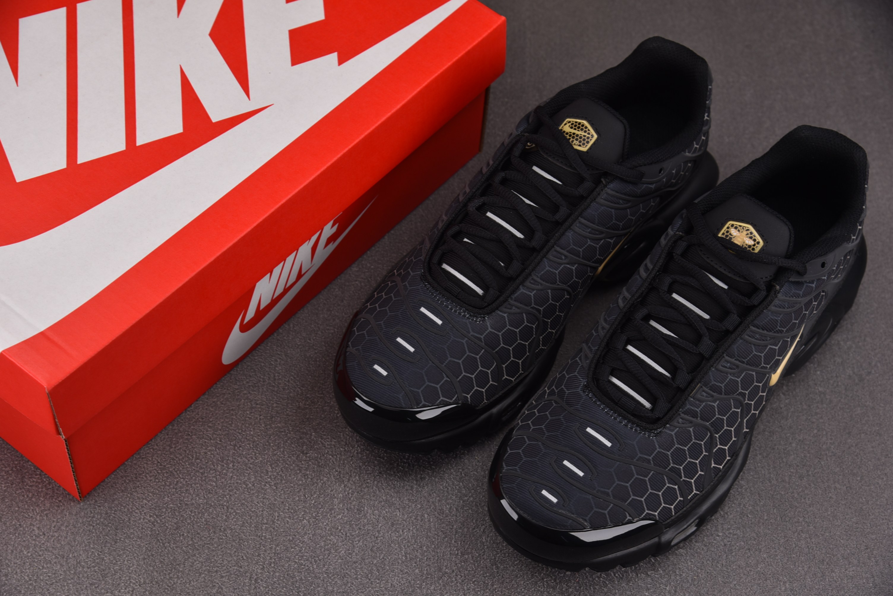 NK Air Max Plus Black Honey 黑蜂巢 IQ0287-010#YZ039-339