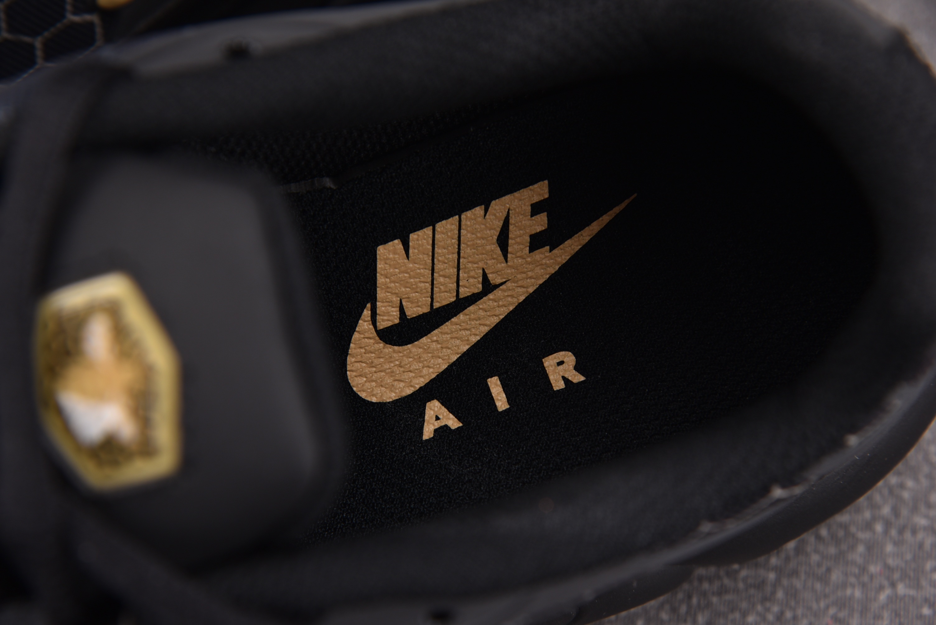 NK Air Max Plus Black Honey 黑蜂巢 IQ0287-010#YZ039-339
