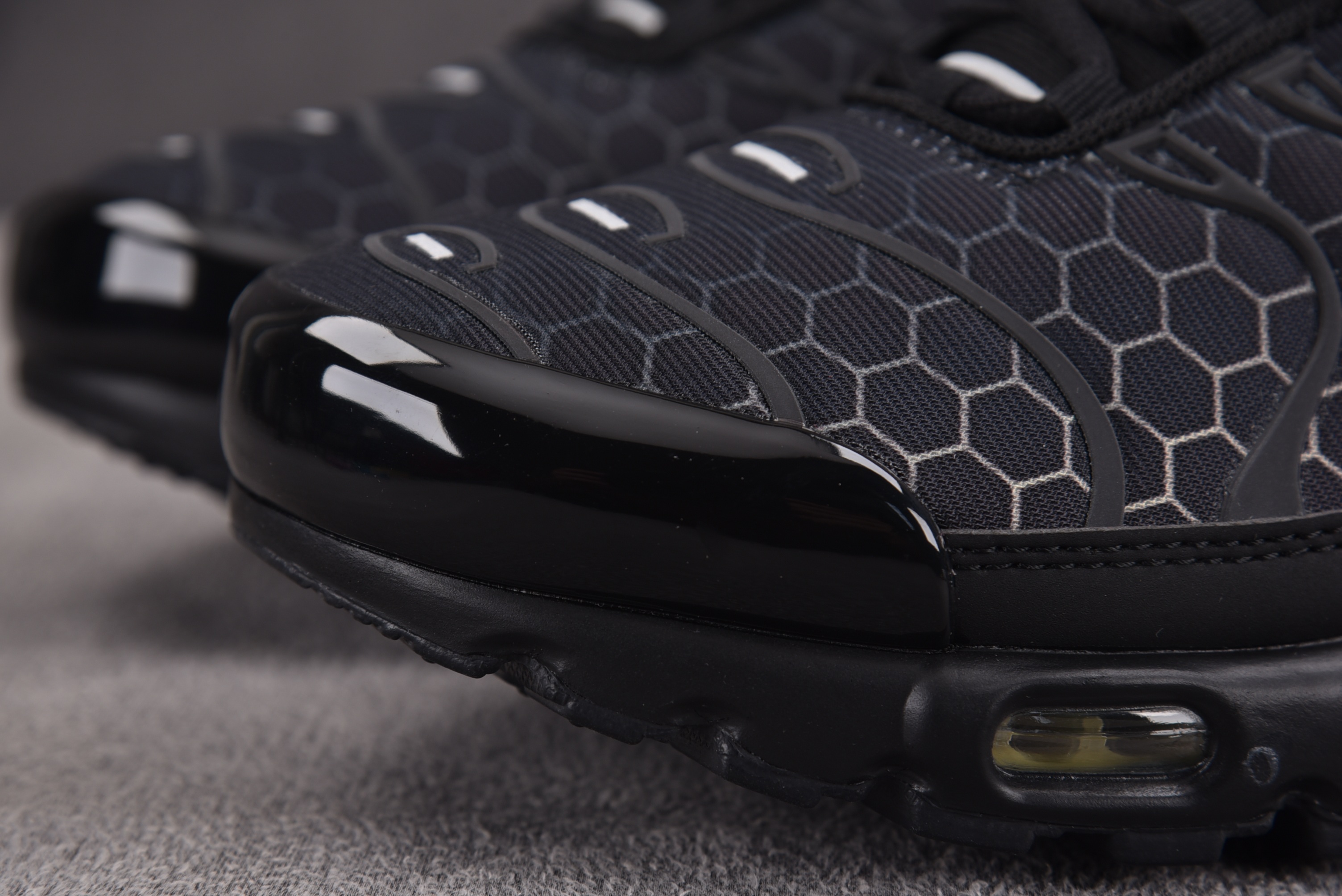 NK Air Max Plus Black Honey 黑蜂巢 IQ0287-010#YZ039-339