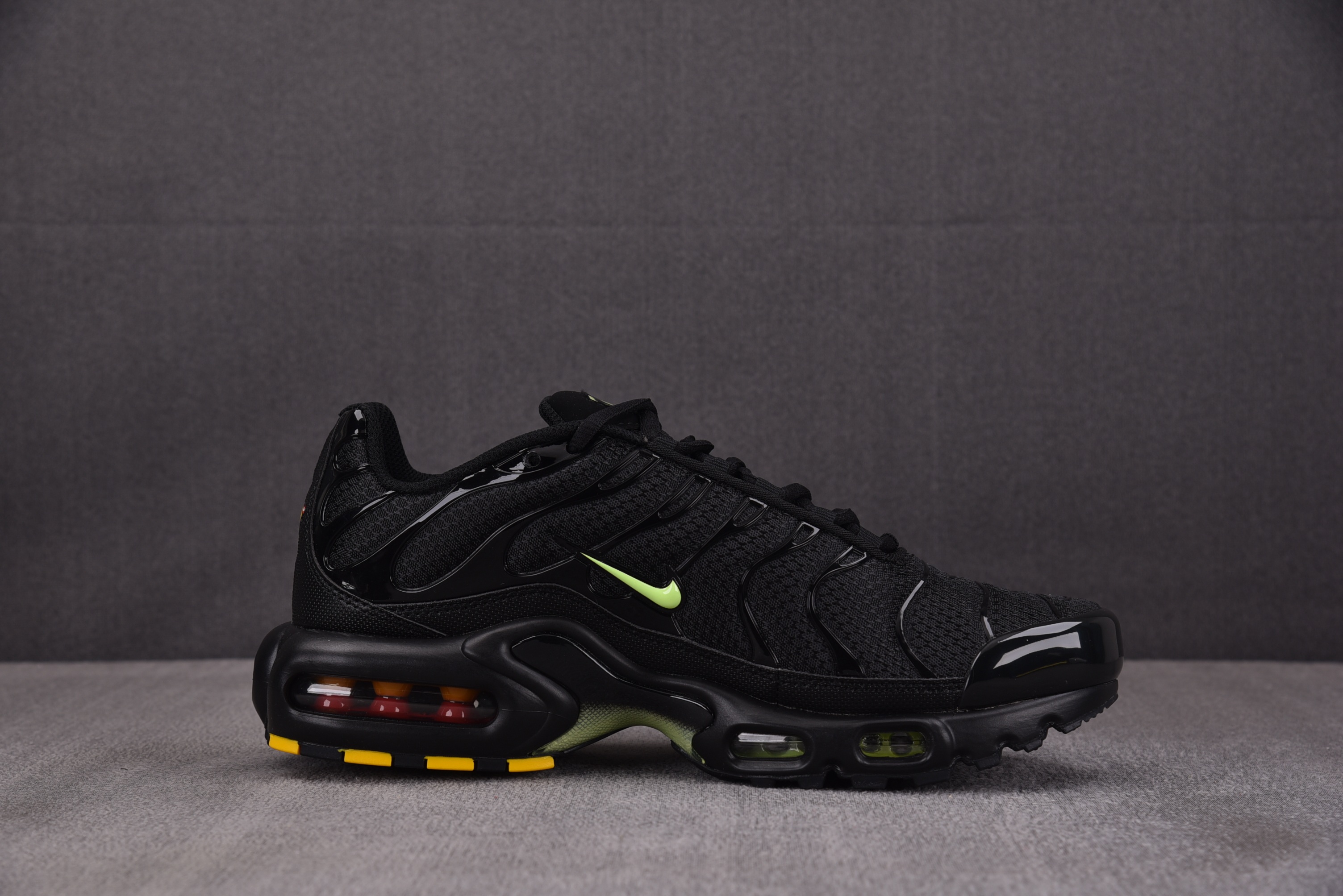 NK Air Max Plus Black Volt Ice 黑绿 DM0032-036#YZ039-3