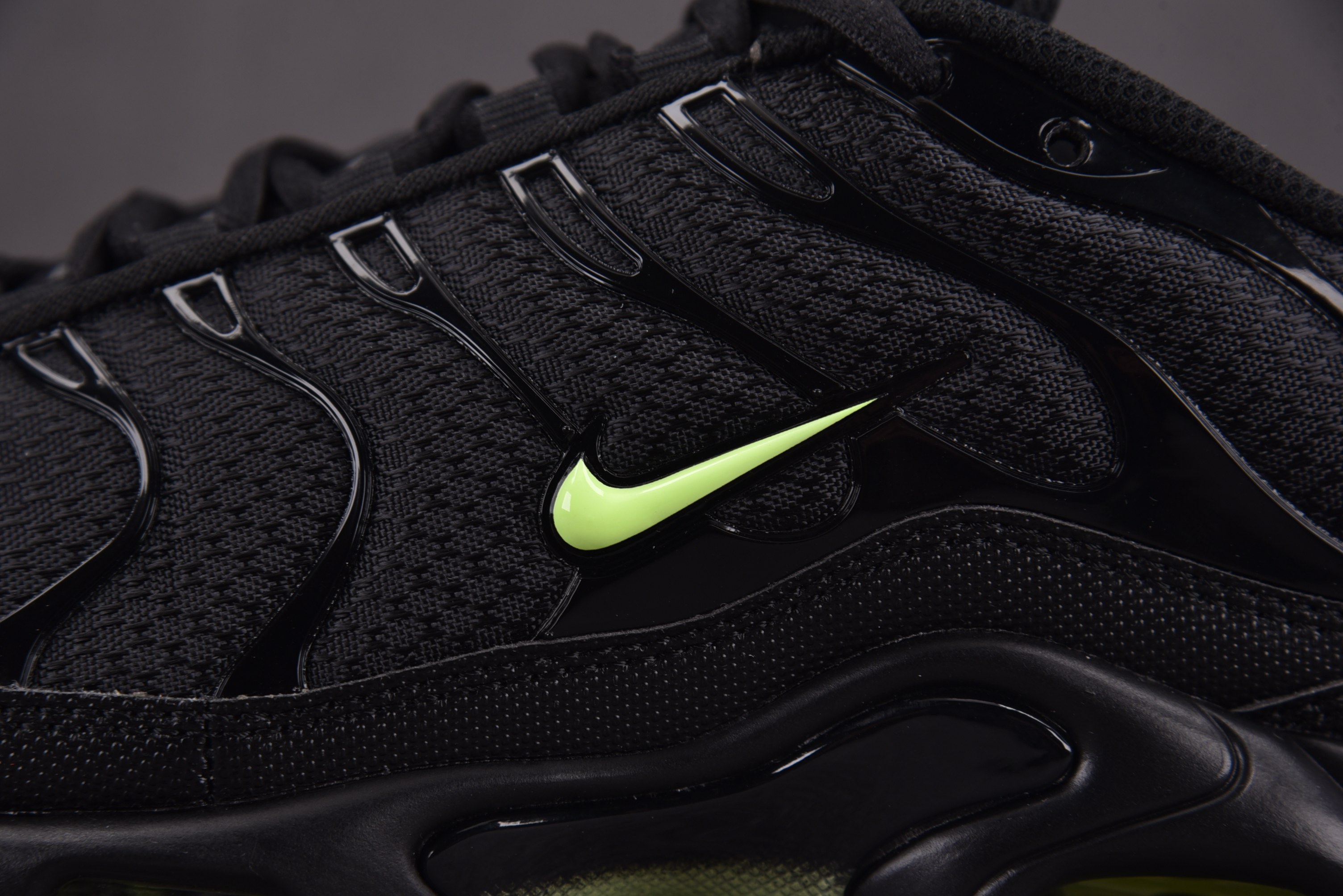 NK Air Max Plus Black Volt Ice 黑绿 DM0032-036#YZ039-3