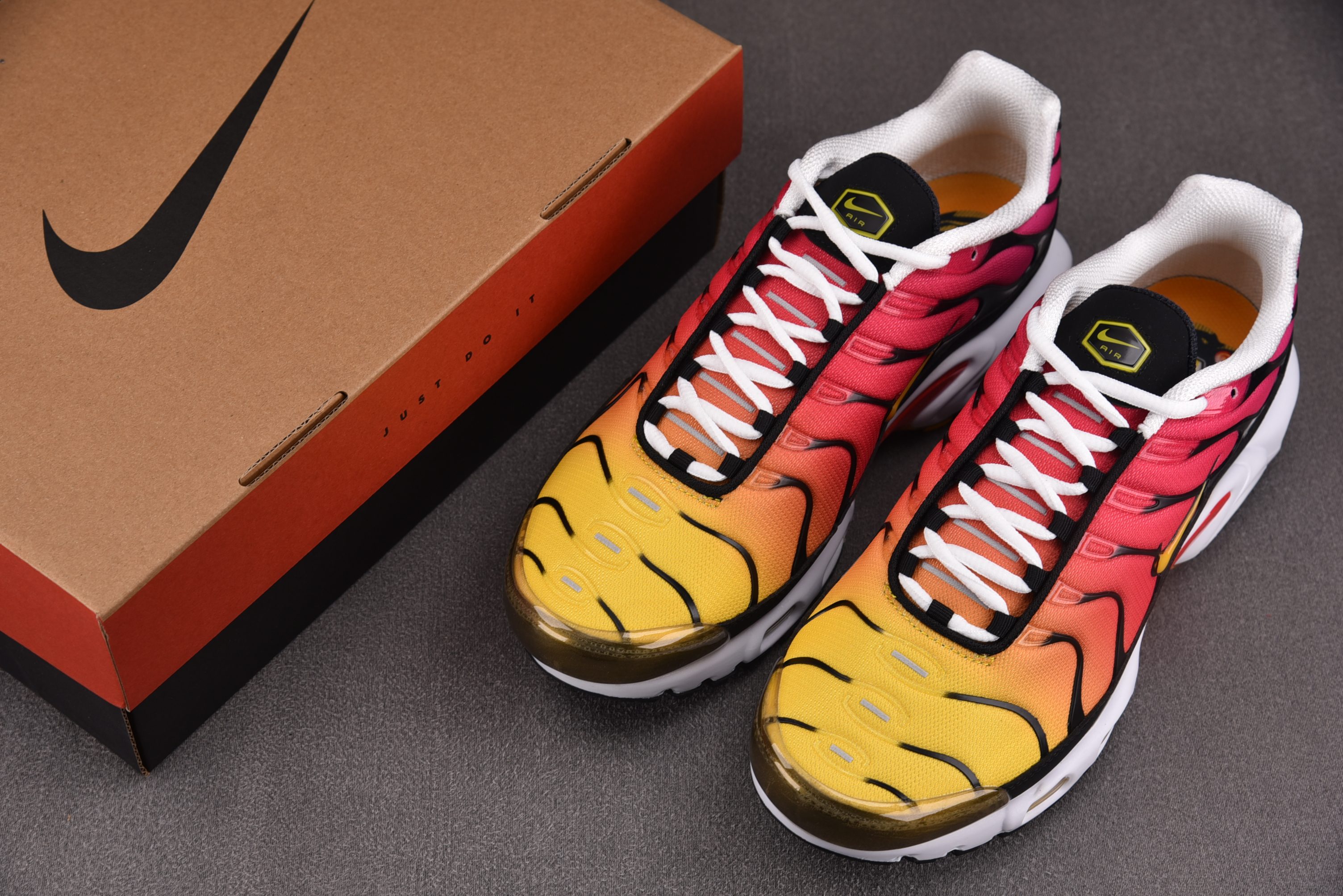 NK Air Max Plus OG Gold Raspberry Red 红黑 DX0755-600#