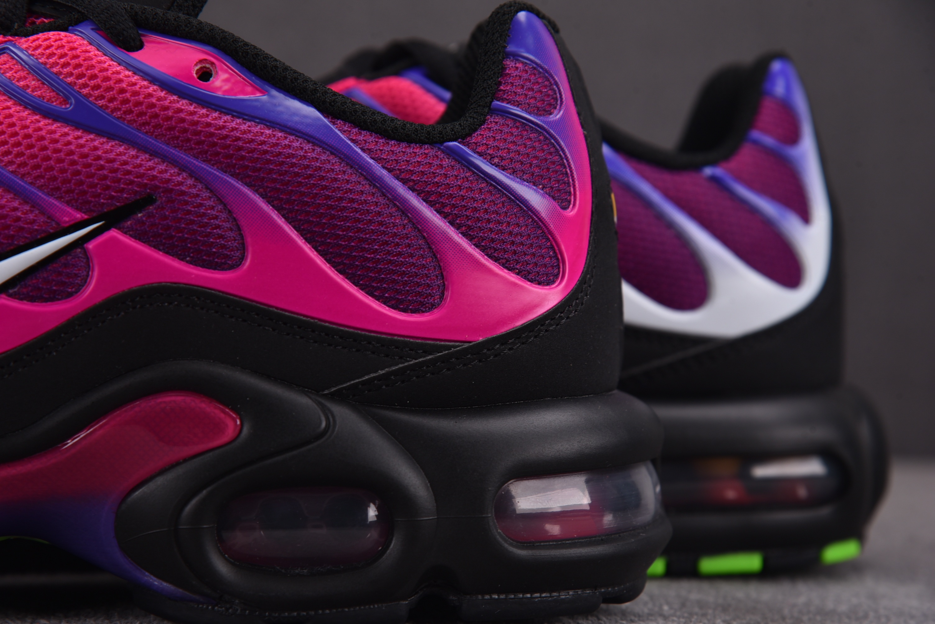 NK Air Max Plus Rebellious Air 红黑 -610#YZ039-339-47.