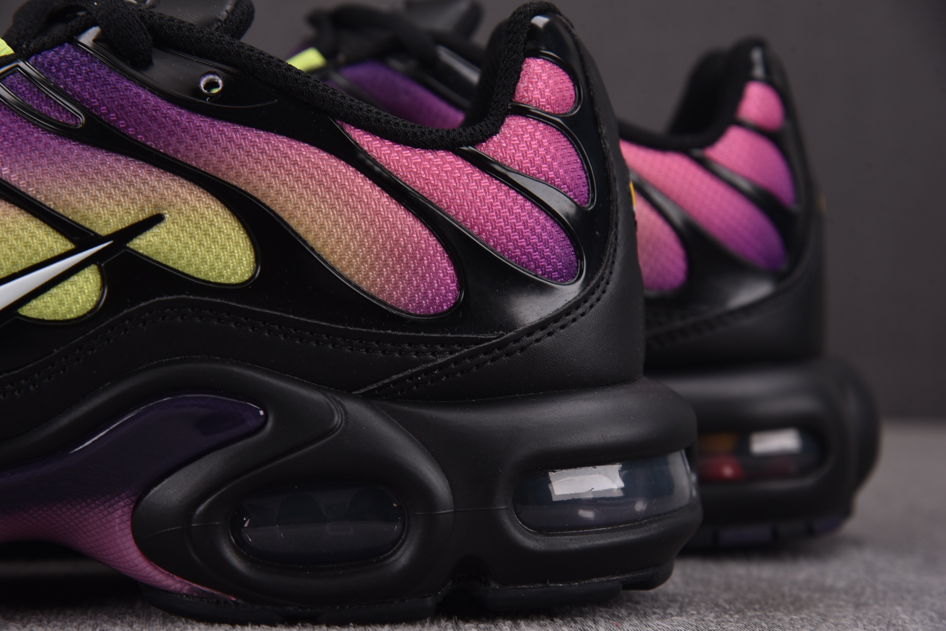 WMNS Nike Air Max Plus Northern Lights 北极光 DZ3670-00
