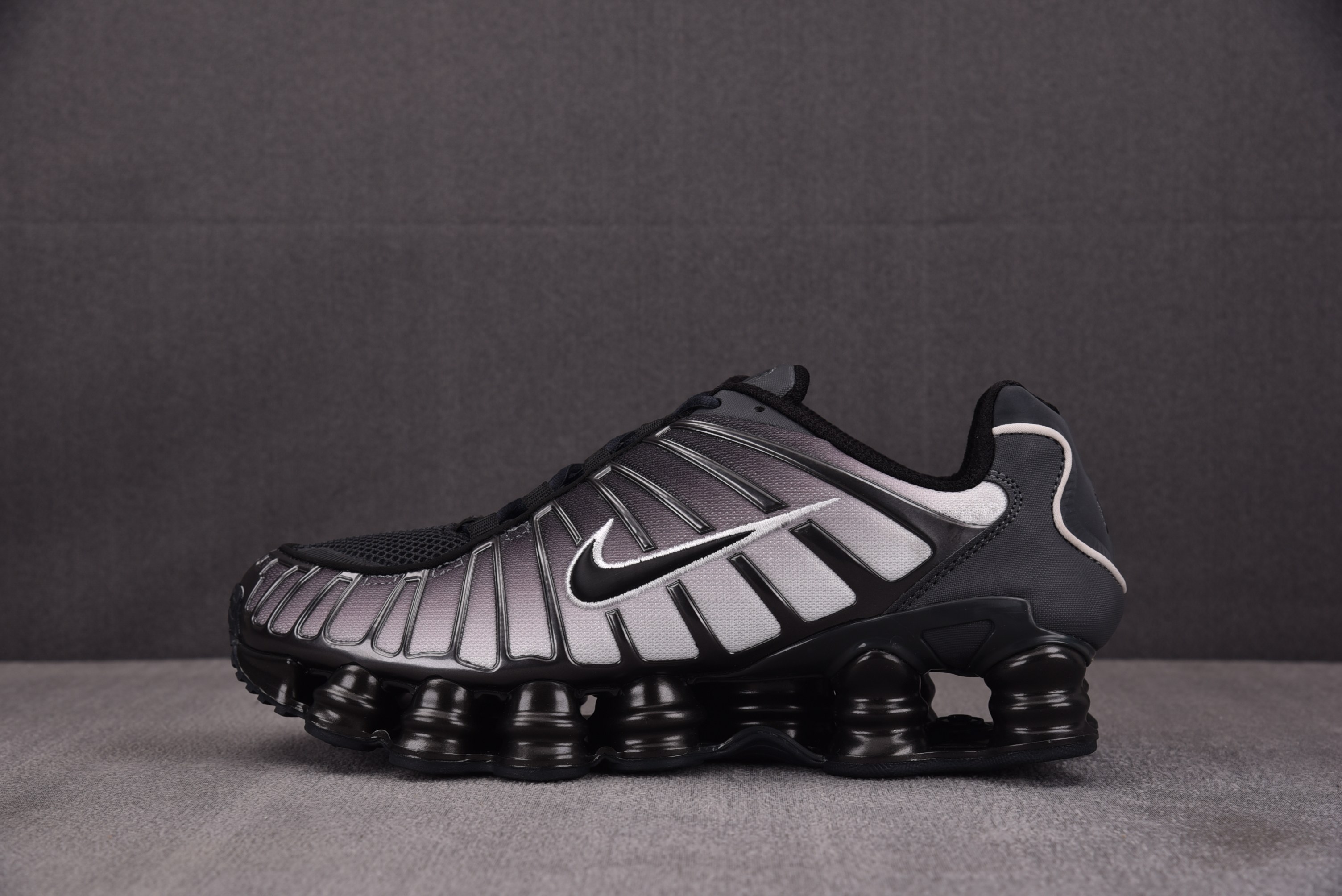 WMNS NK Shox TL Fade Off Noir White 黑白渐变 IH1336-002#