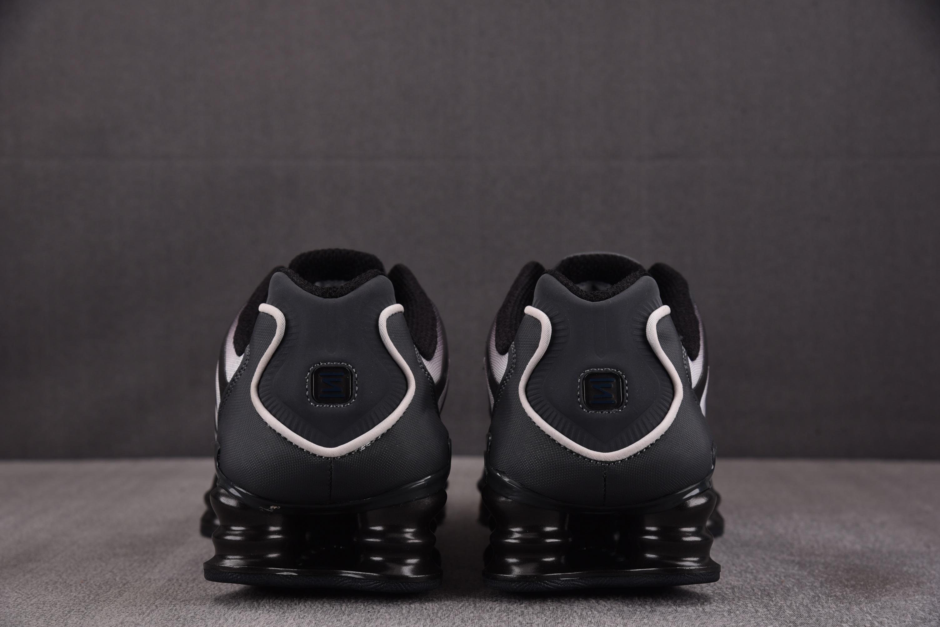 WMNS NK Shox TL Fade Off Noir White 黑白渐变 IH1336-002#