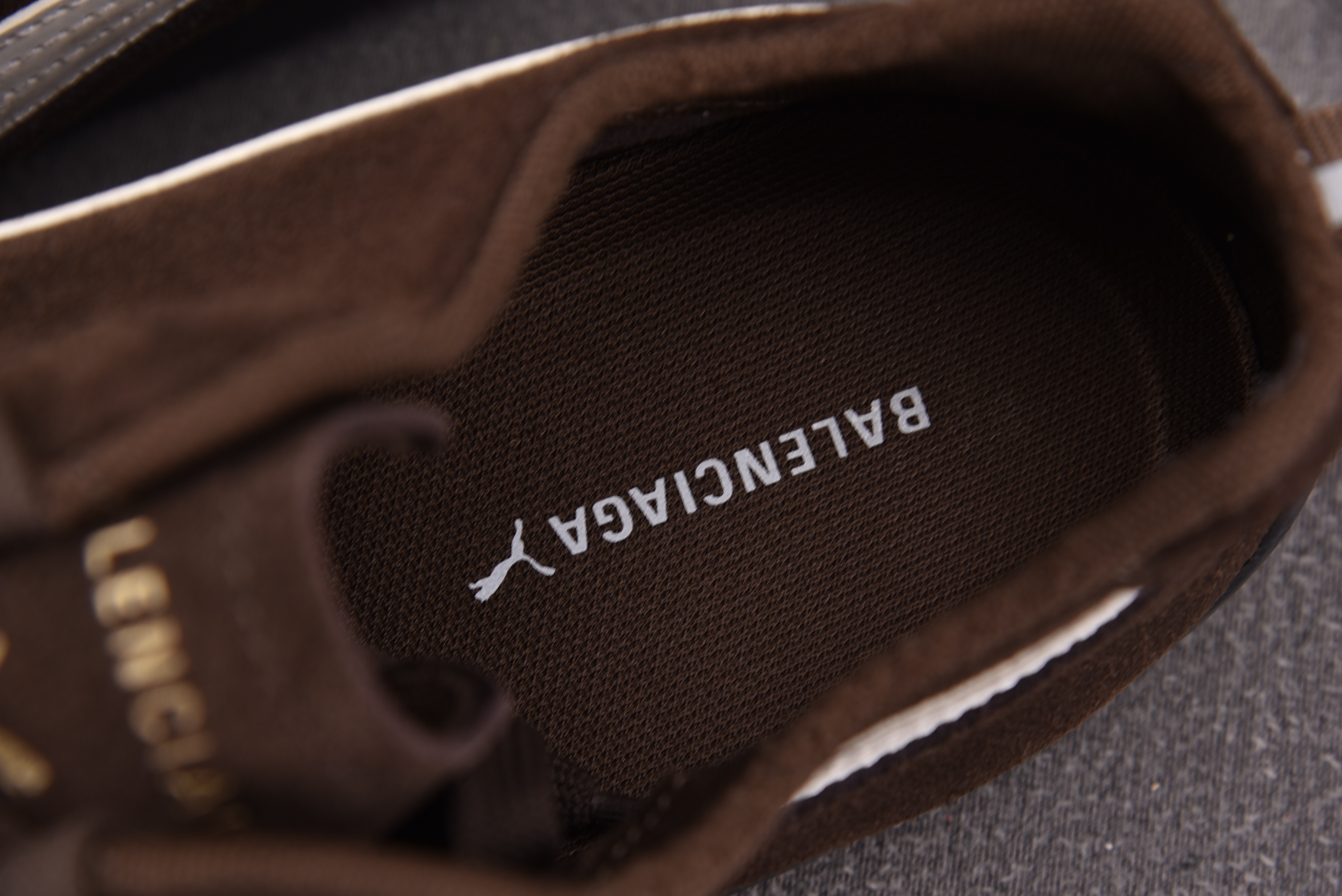 Balenciaga x Puma Speedcat Suede Brown 棕色 #YZ009-033