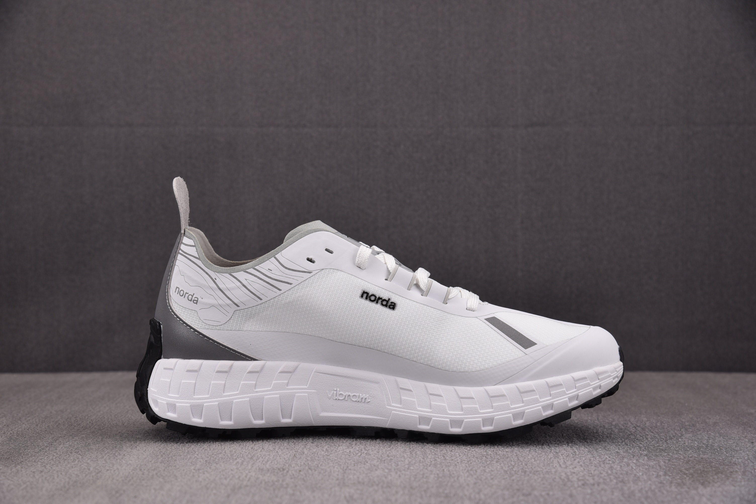 Norda x Zegna 灰白 #YZ00436-45