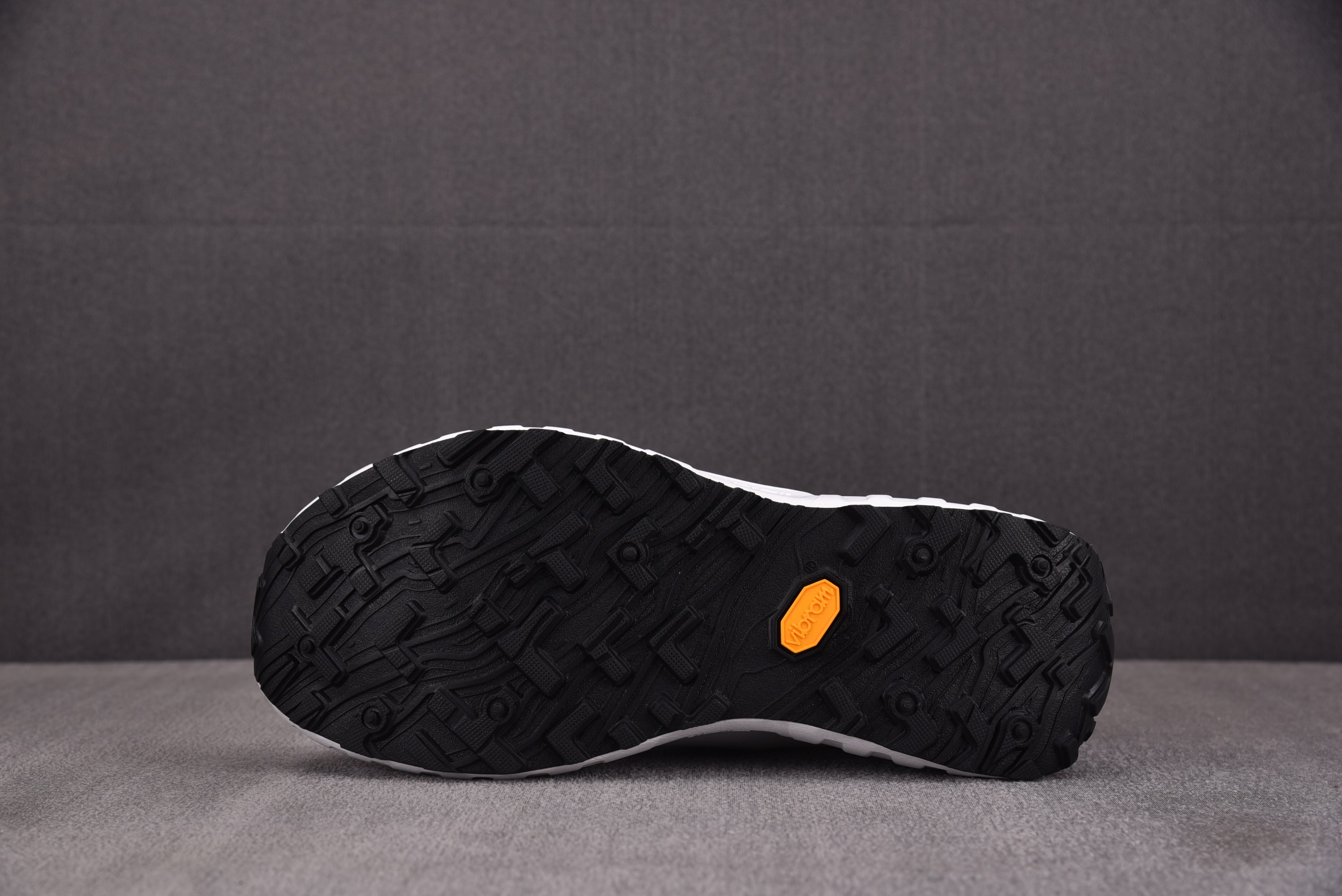 Norda x Zegna 灰白 #YZ00436-45