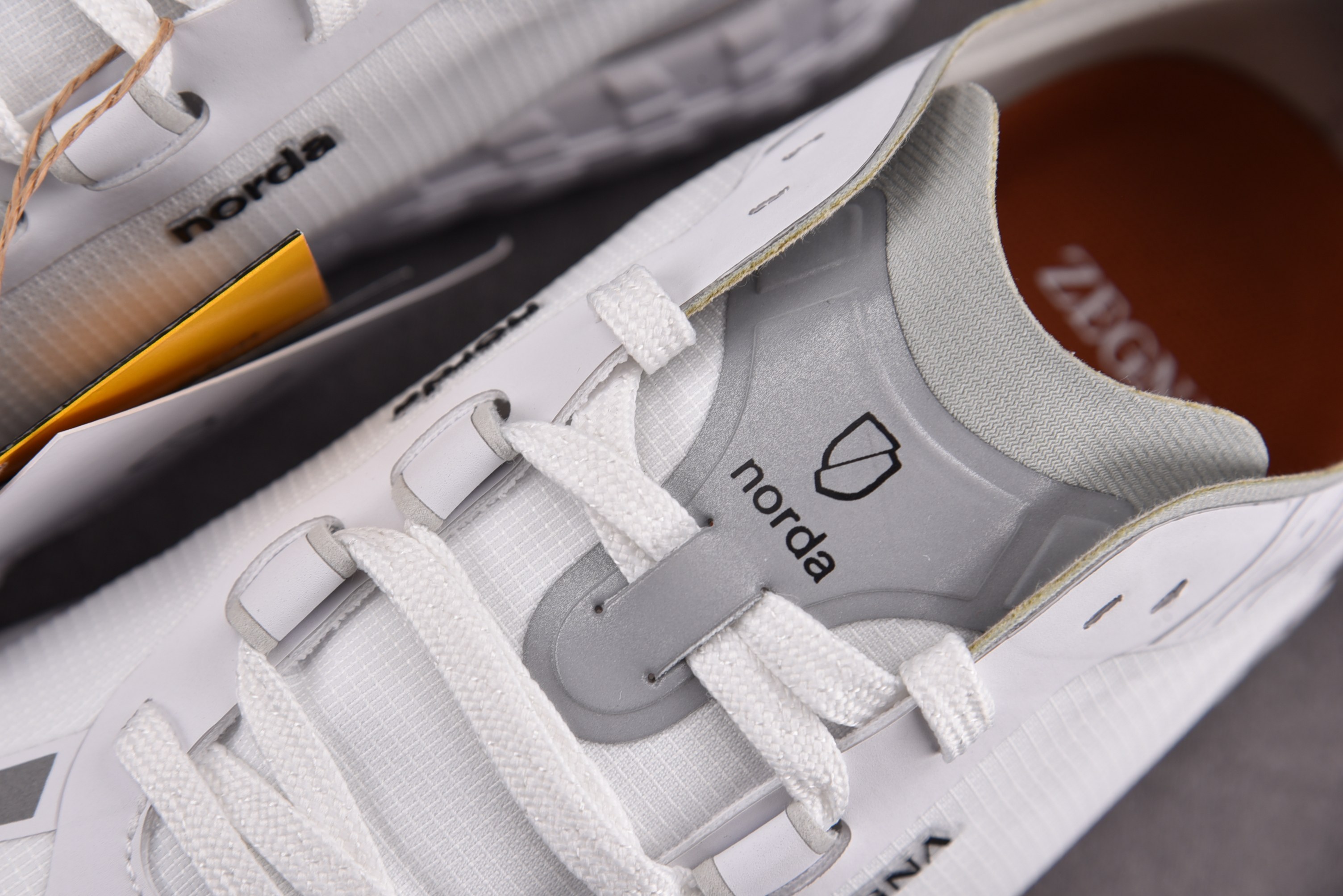 Norda x Zegna 灰白 #YZ00436-45