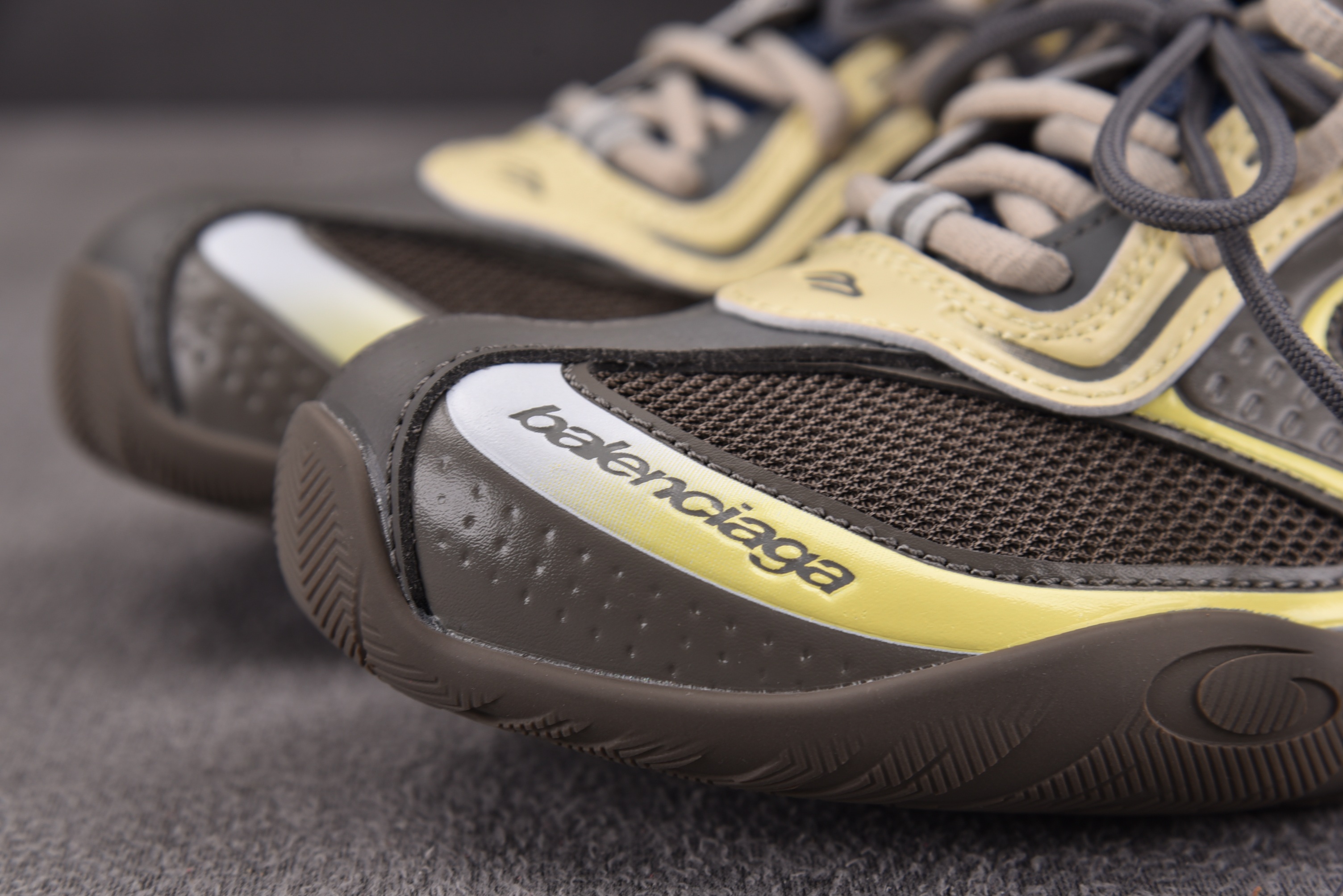 Balenciaga Radar 灰棕 #YZ009-0335-45