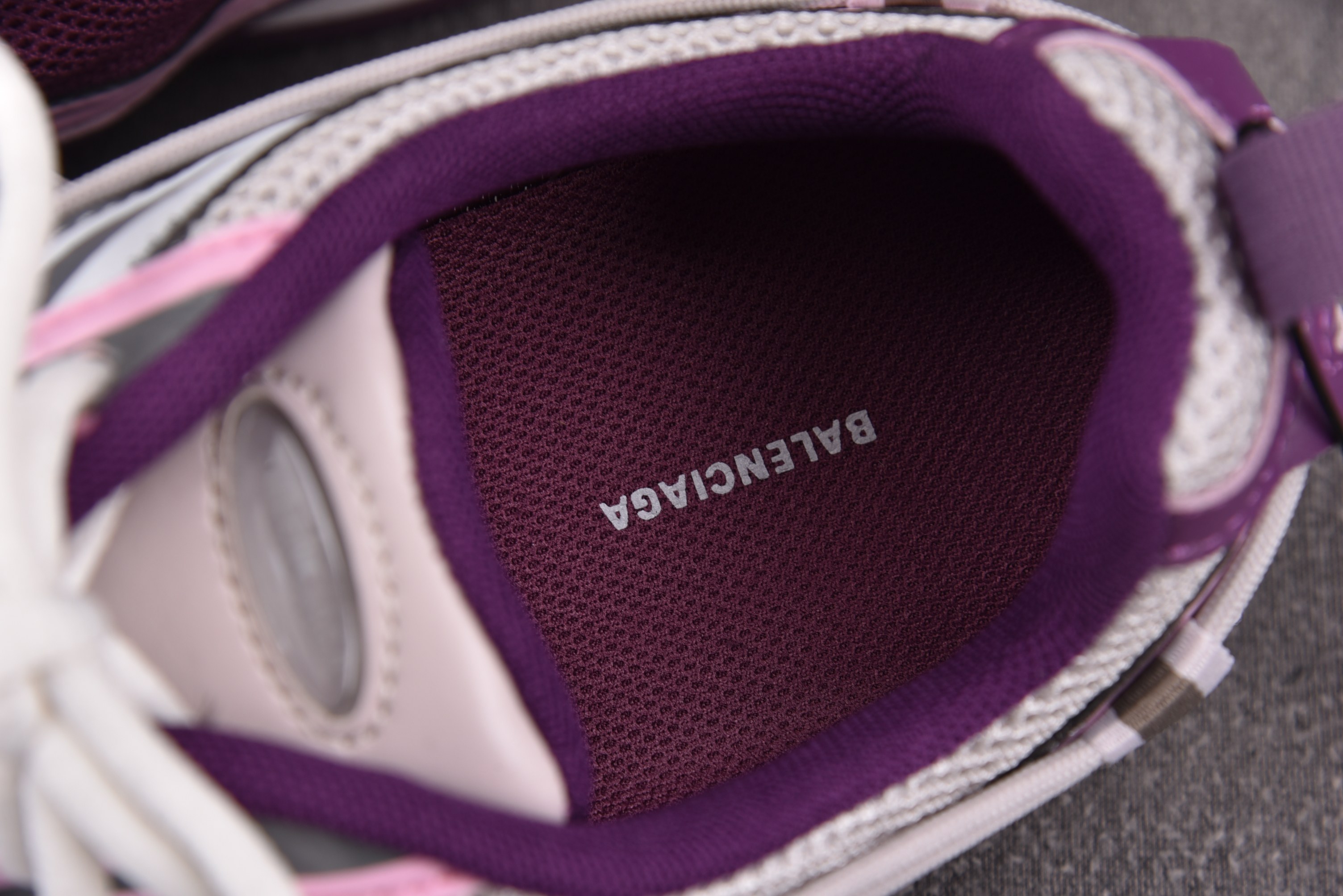 Balenciaga Radar 粉紫 #YZ009-0335-42