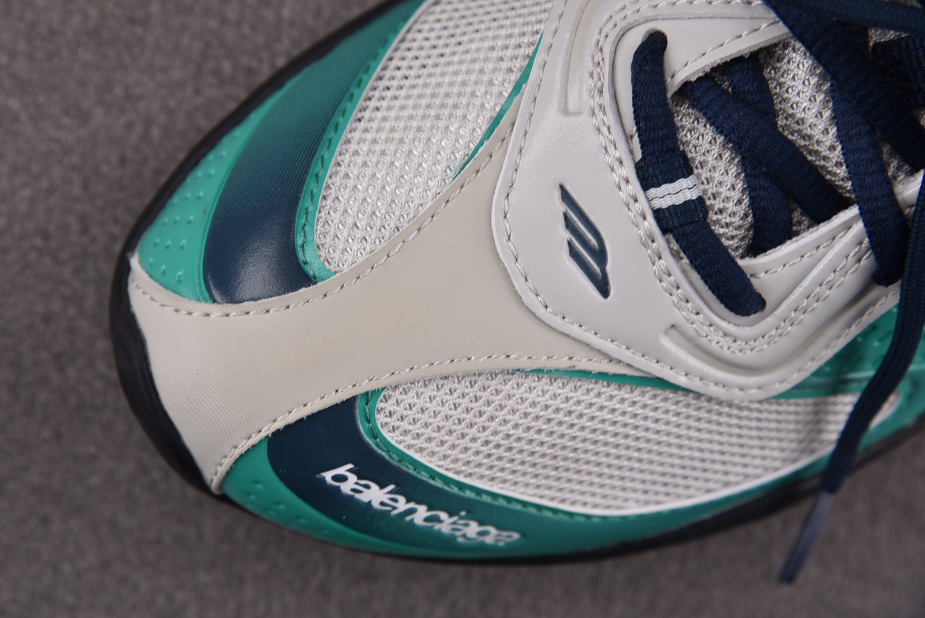 Balenciaga Radar 绿灰 #YZ009-0335-45
