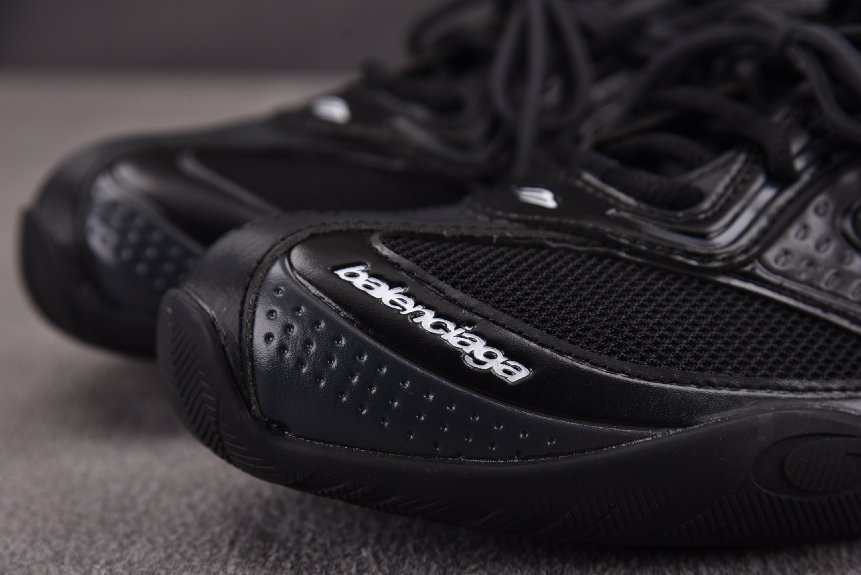 Balenciaga Radar 黑色 #YZ009-0335-45