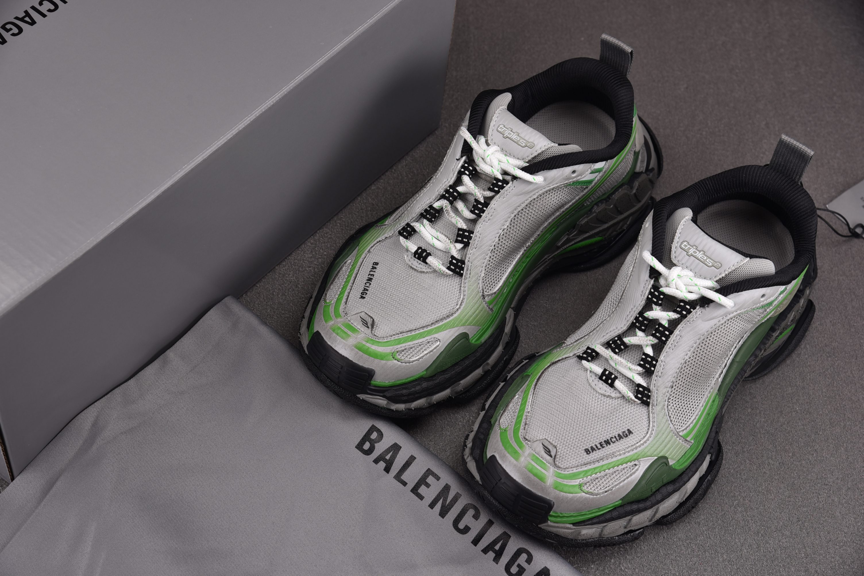 Balenciaga Triple S 2 灰绿 #YZ009-0335-46
