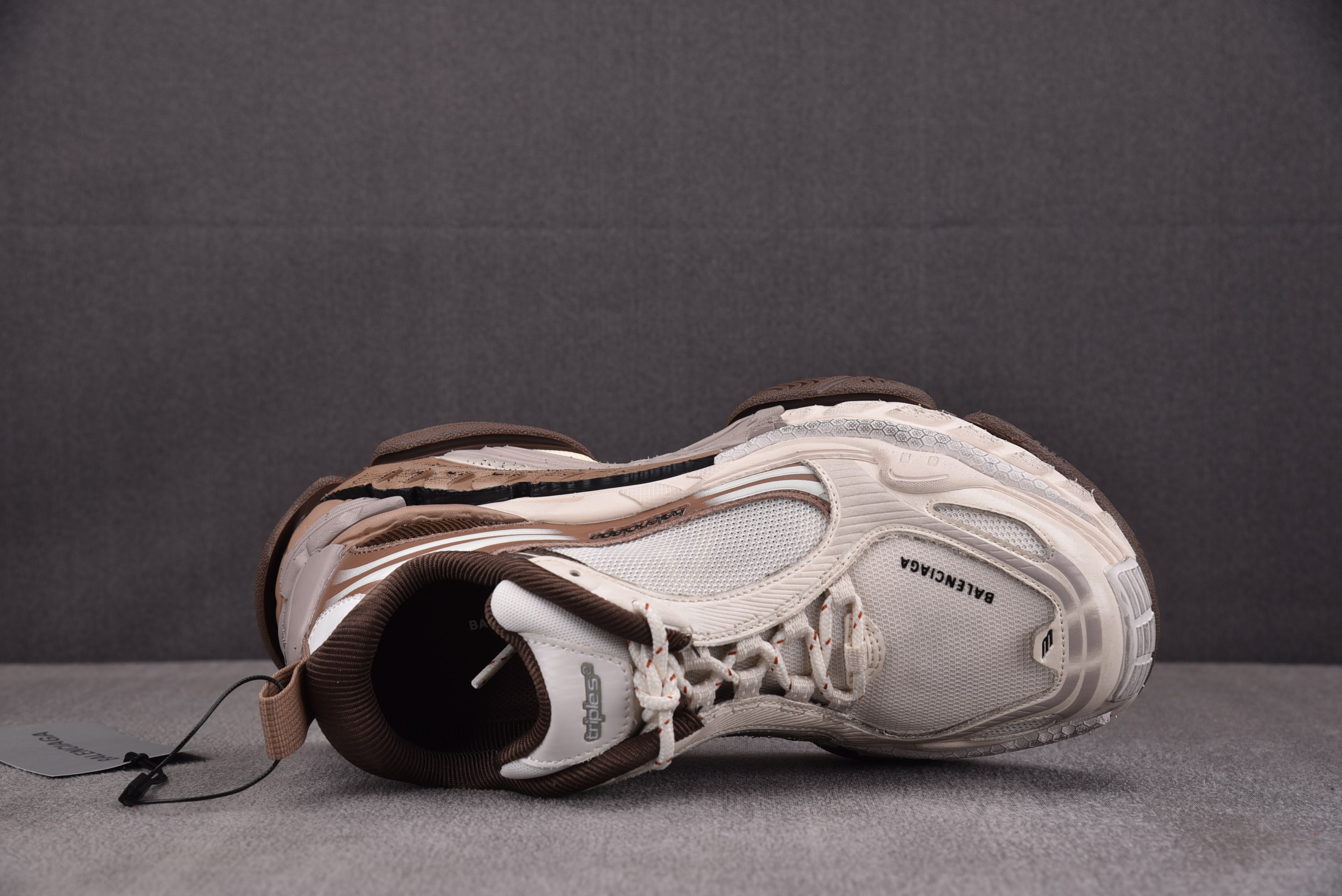 Balenciaga Triple S 2 米棕 #YZ009-0335-46