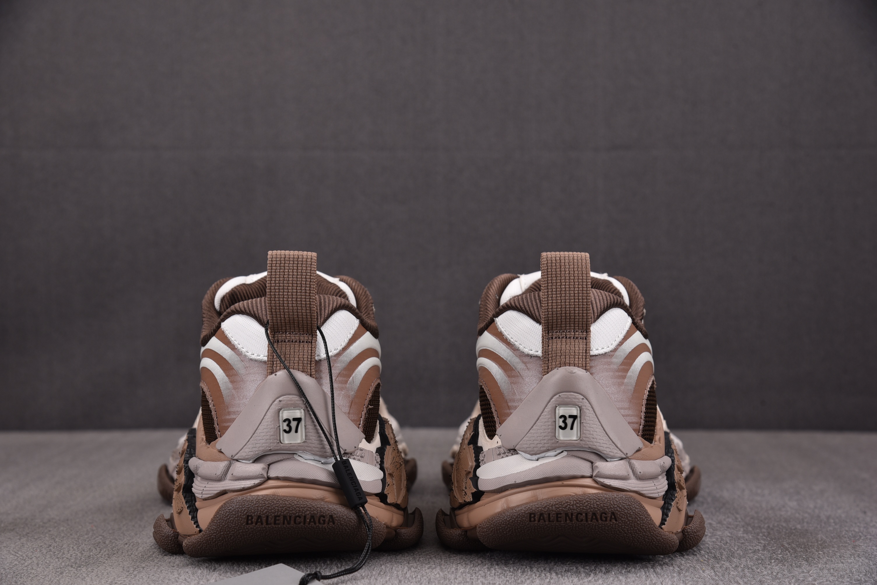 Balenciaga Triple S 2 米棕 #YZ009-0335-46