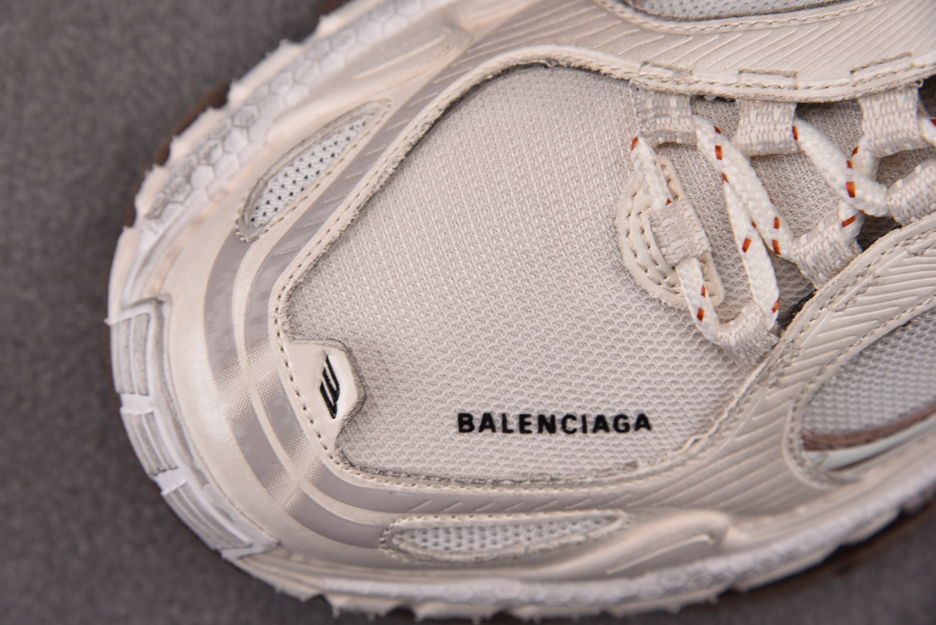 Balenciaga Triple S 2 米棕 #YZ009-0335-46