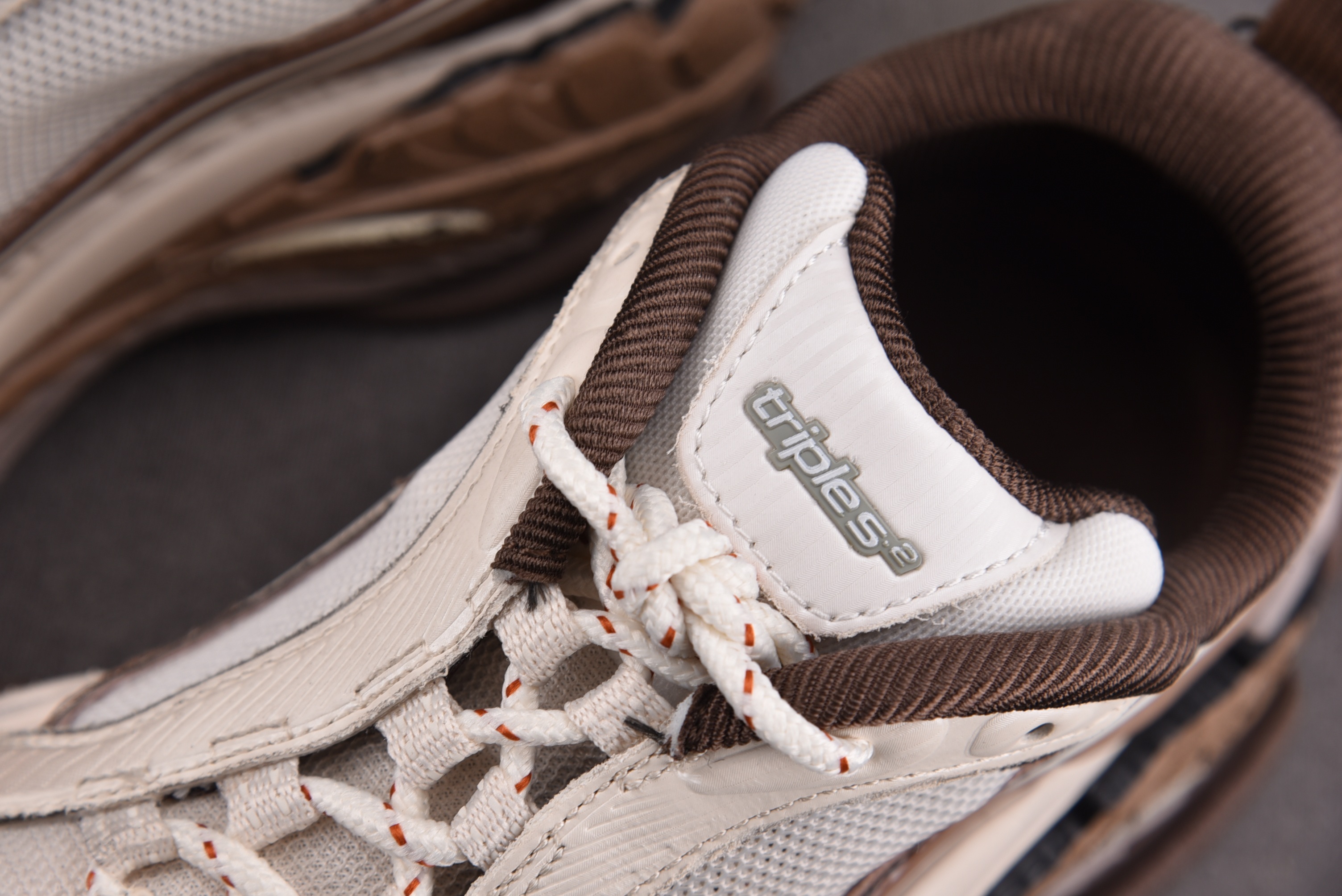 Balenciaga Triple S 2 米棕 #YZ009-0335-46
