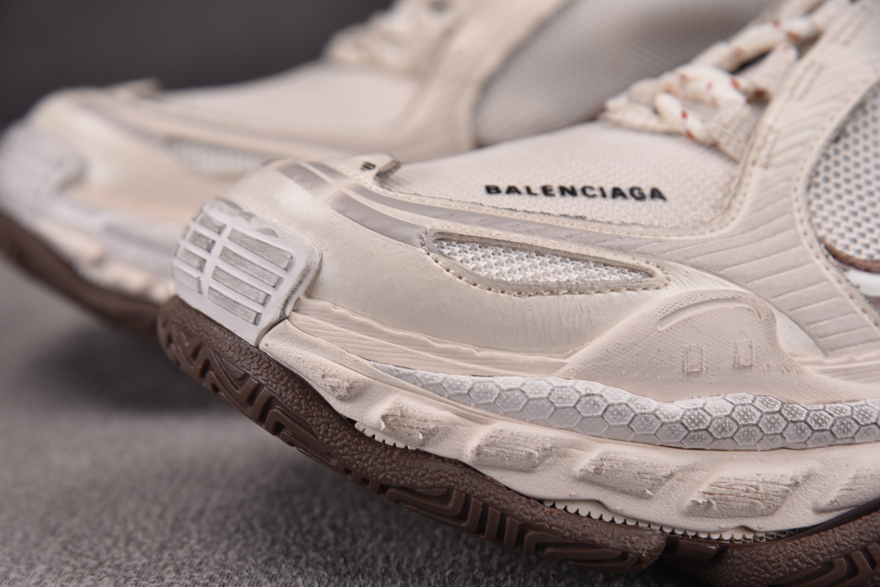 Balenciaga Triple S 2 米棕 #YZ009-0335-46