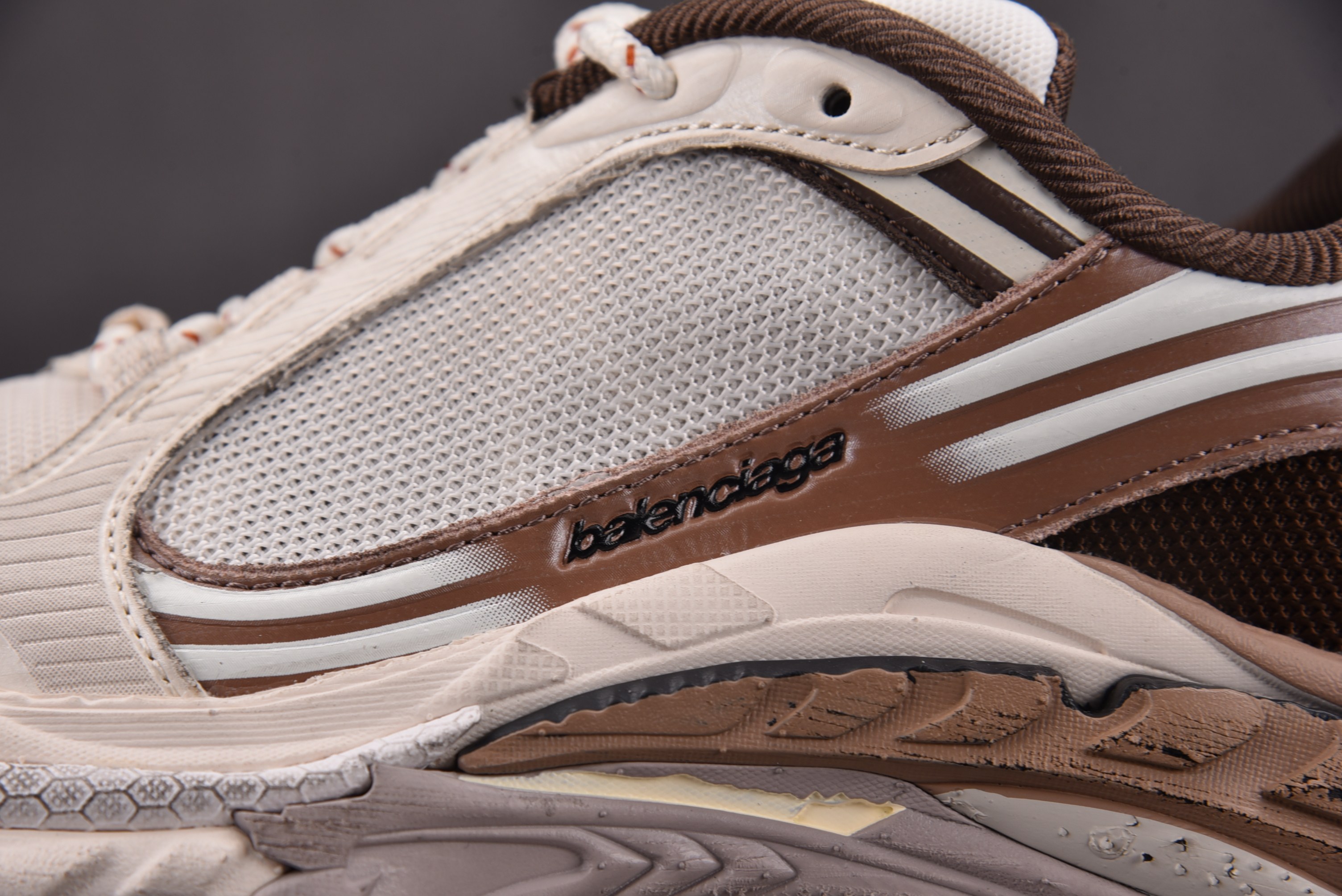Balenciaga Triple S 2 米棕 #YZ009-0335-46