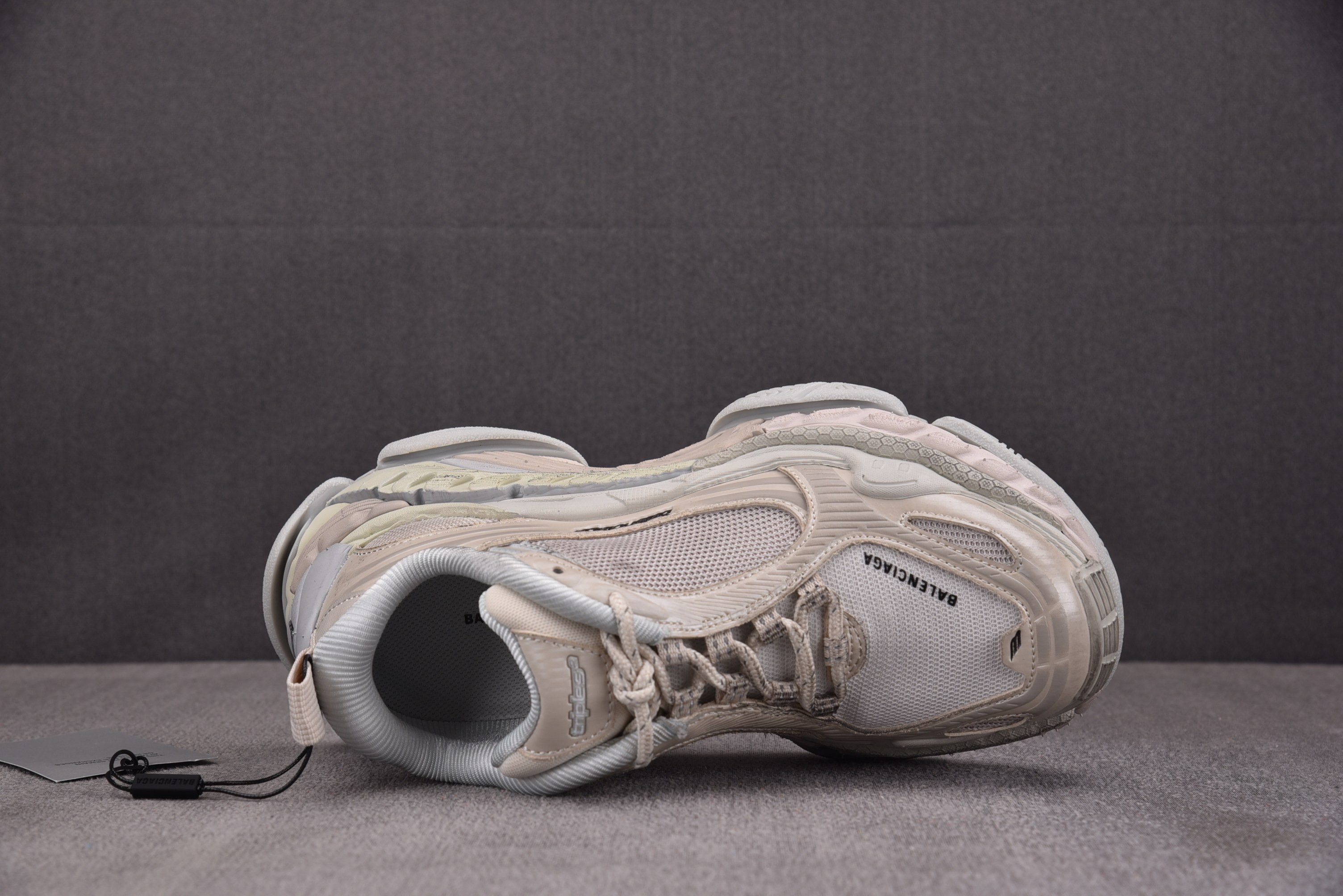 Balenciaga Triple S 2 米色 #YZ009-0335-46