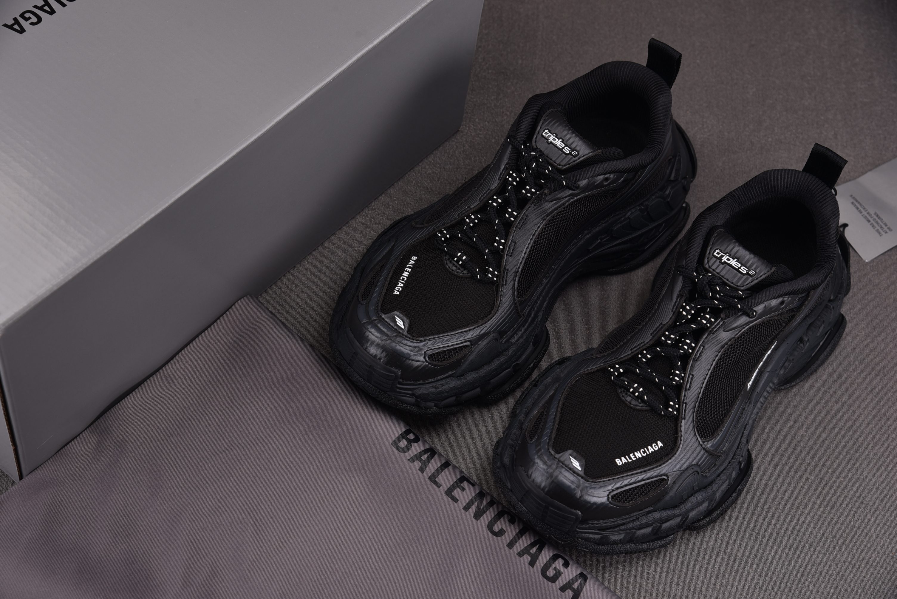 Balenciaga Triple S 2 黑色 #YZ009-0335-46