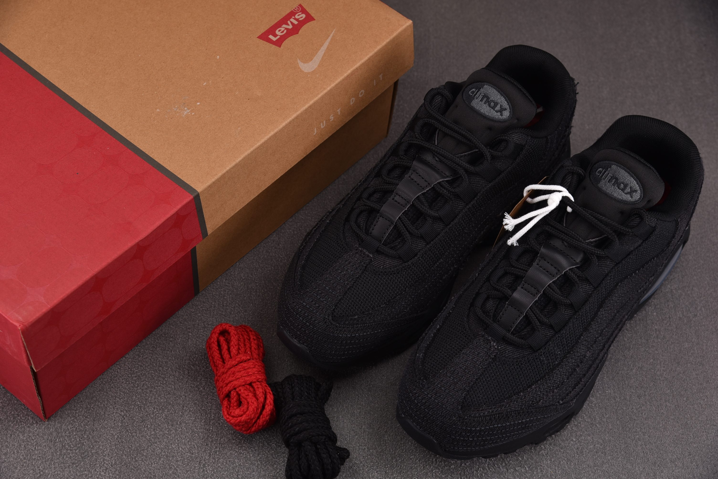 NK x Levi's Air Max 95 Black 黑色 HM4743-001 #YZ001-14