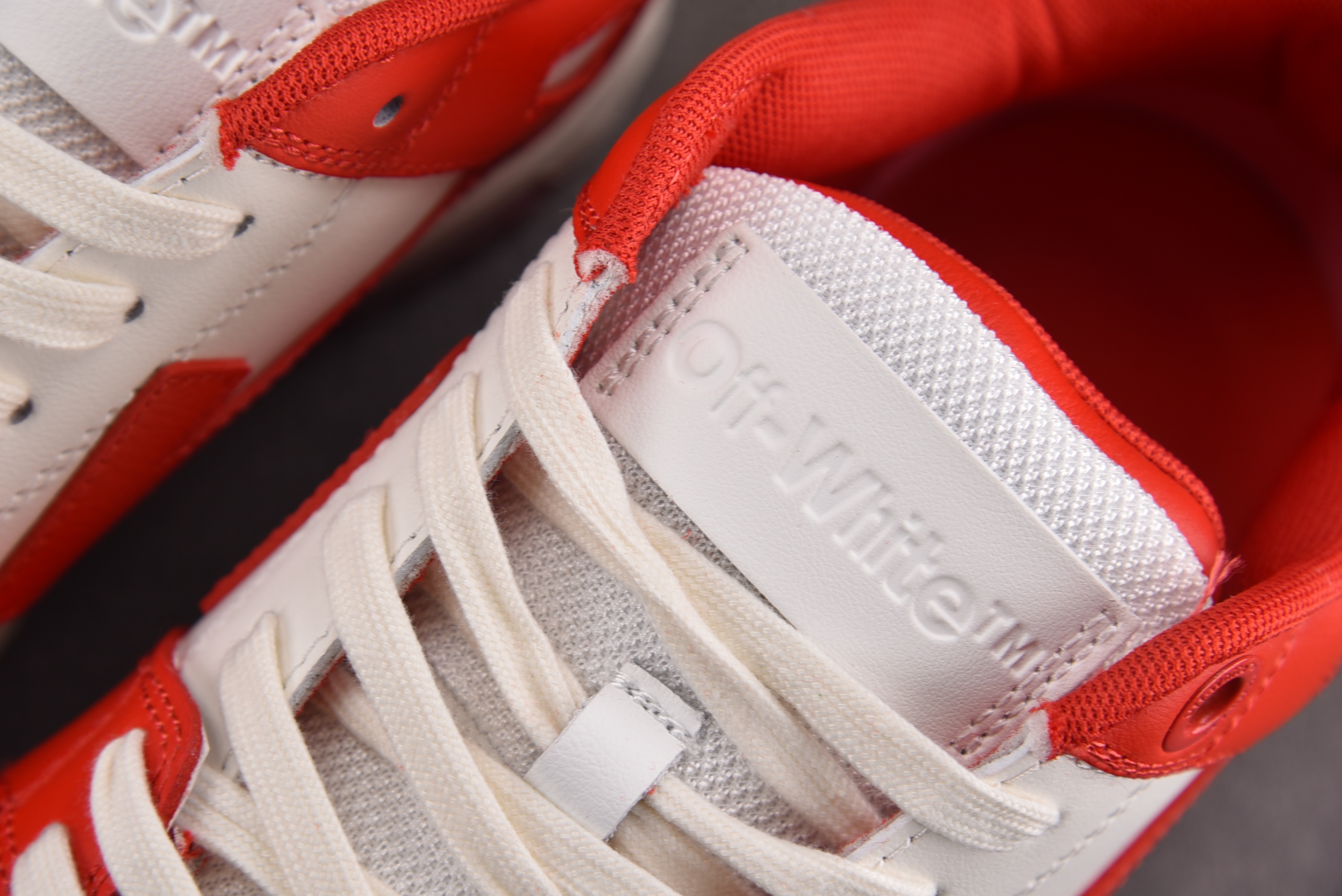 【纯原】OFF-WHITE Out of Office 白红 #YZ00236-47
