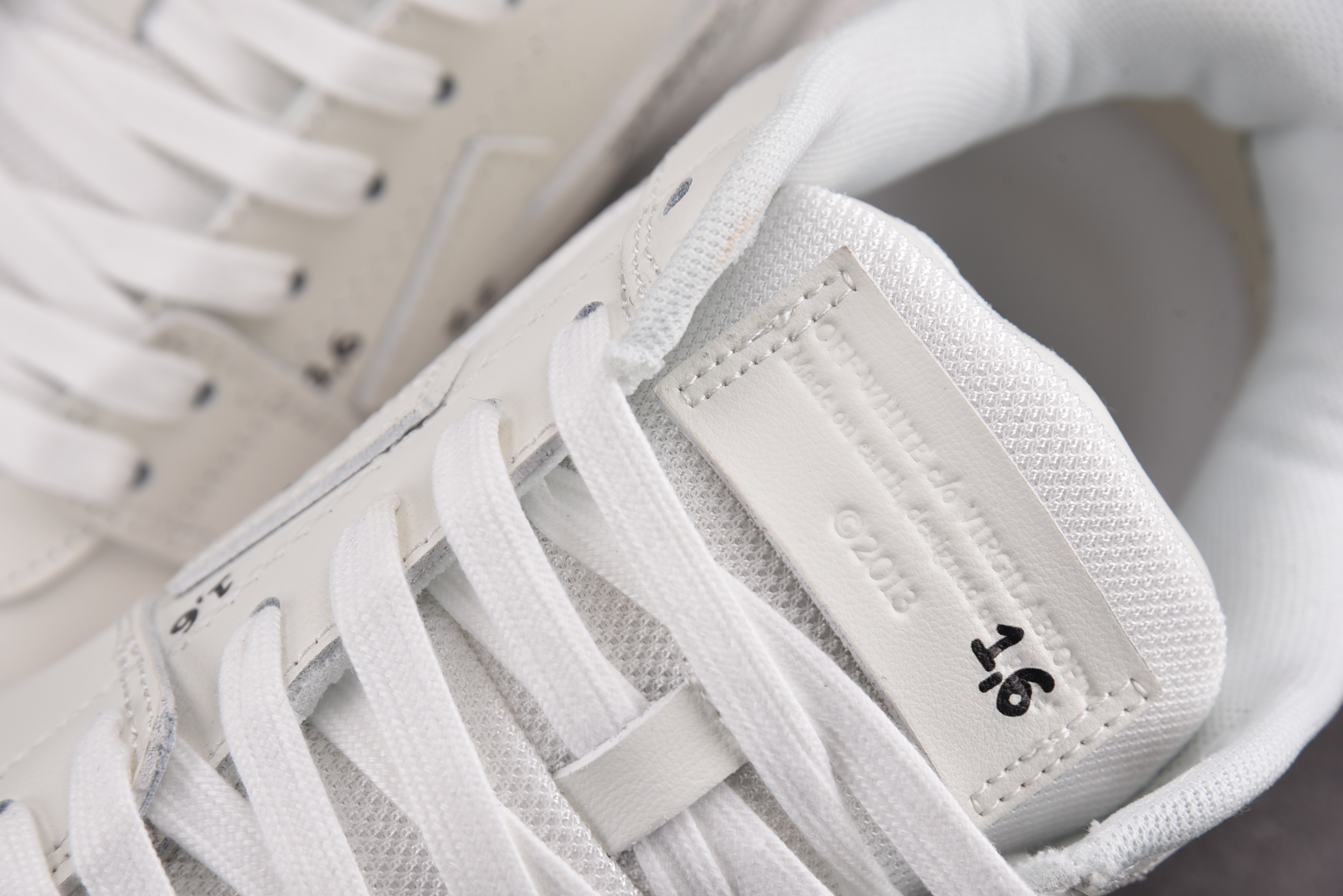 【纯原】OFF-WHITE Out of Office 白色涂鸦 #YZ00236-47