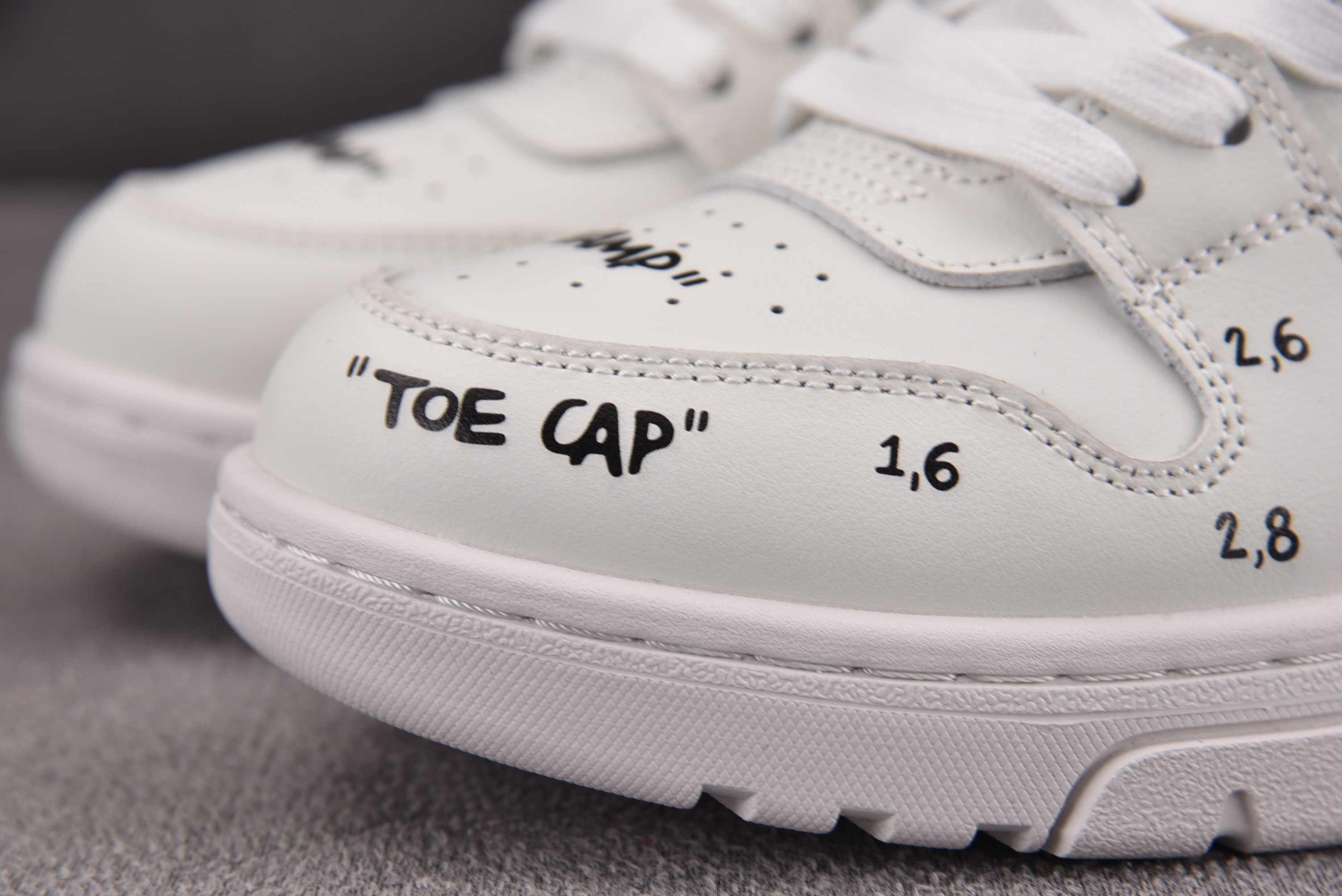 【纯原】OFF-WHITE Out of Office 白色涂鸦 #YZ00236-47
