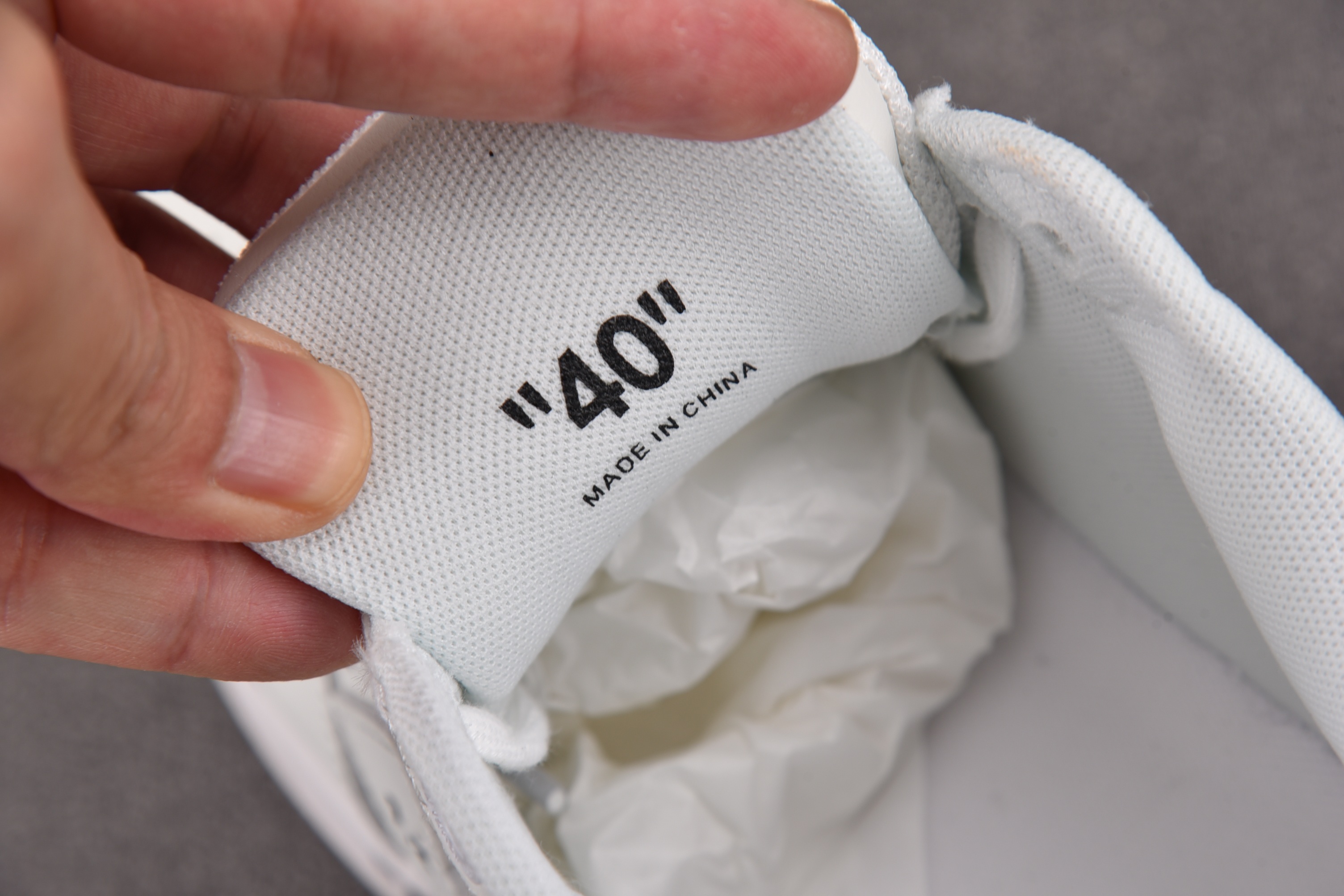 【纯原】OFF-WHITE Out of Office 白色涂鸦 #YZ00236-47