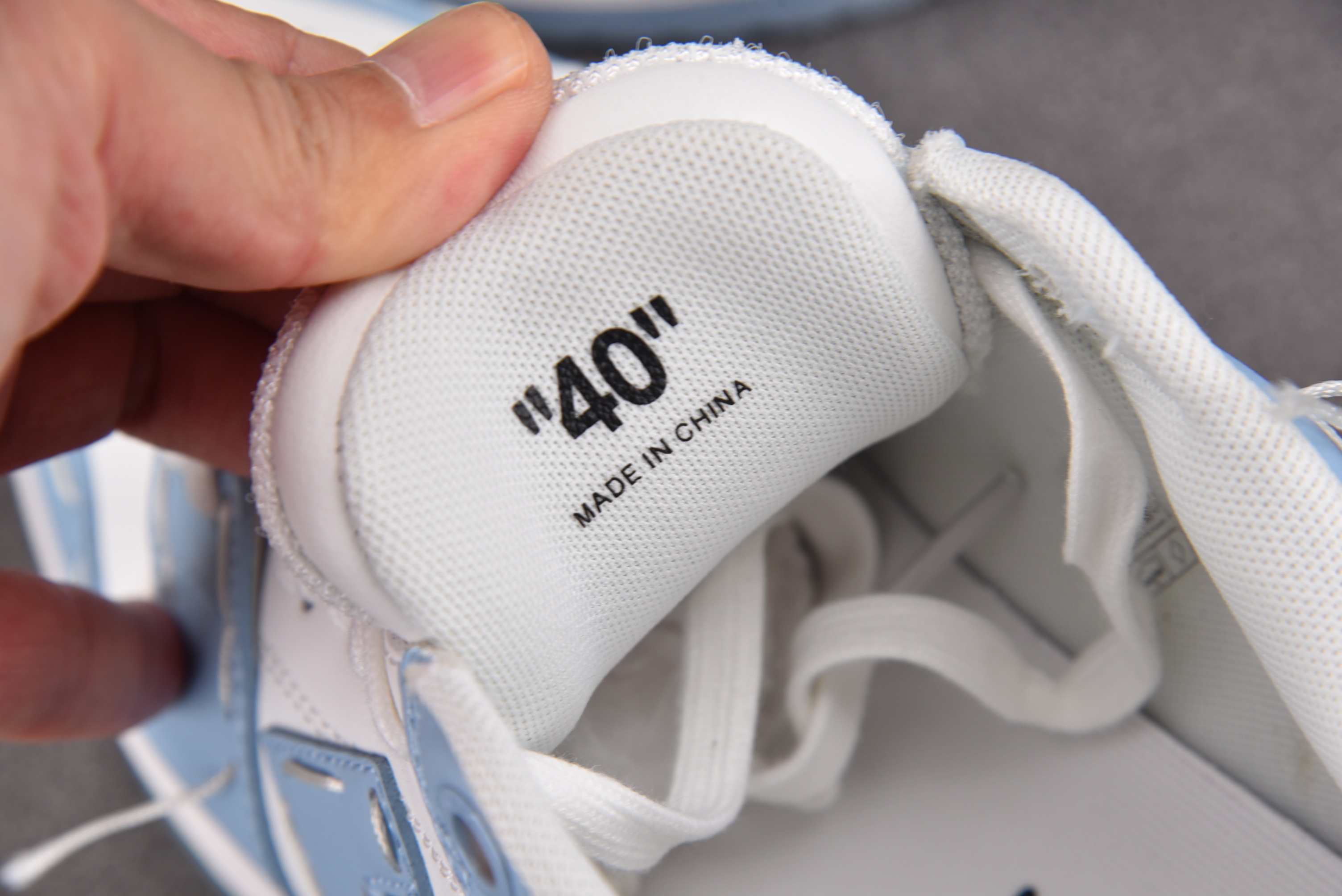 【纯原】OFF-WHITE Out of Office 白蓝 #YZ00236-47