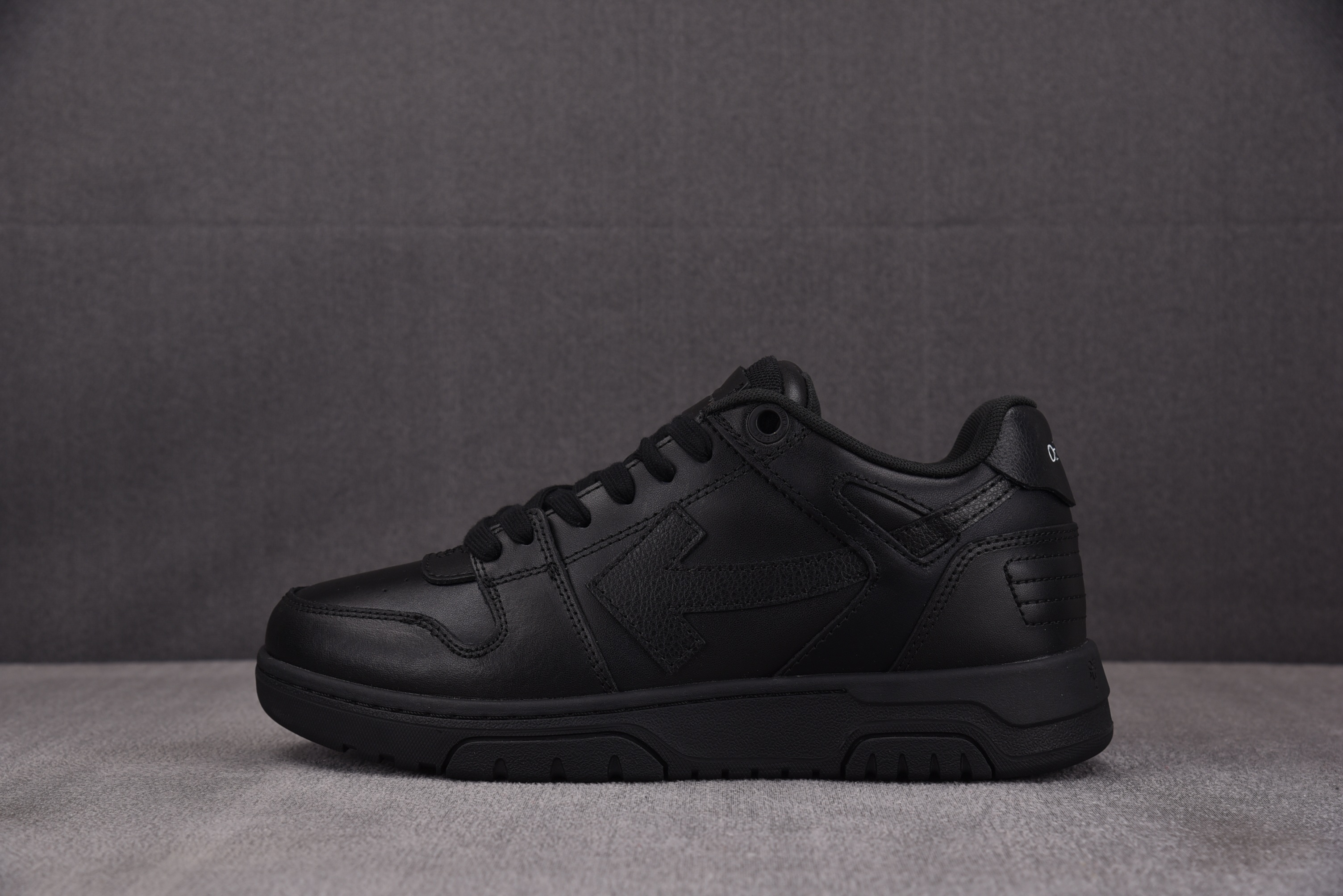 【纯原】OFF-WHITE Out of Office 黑色 #YZ00236-47