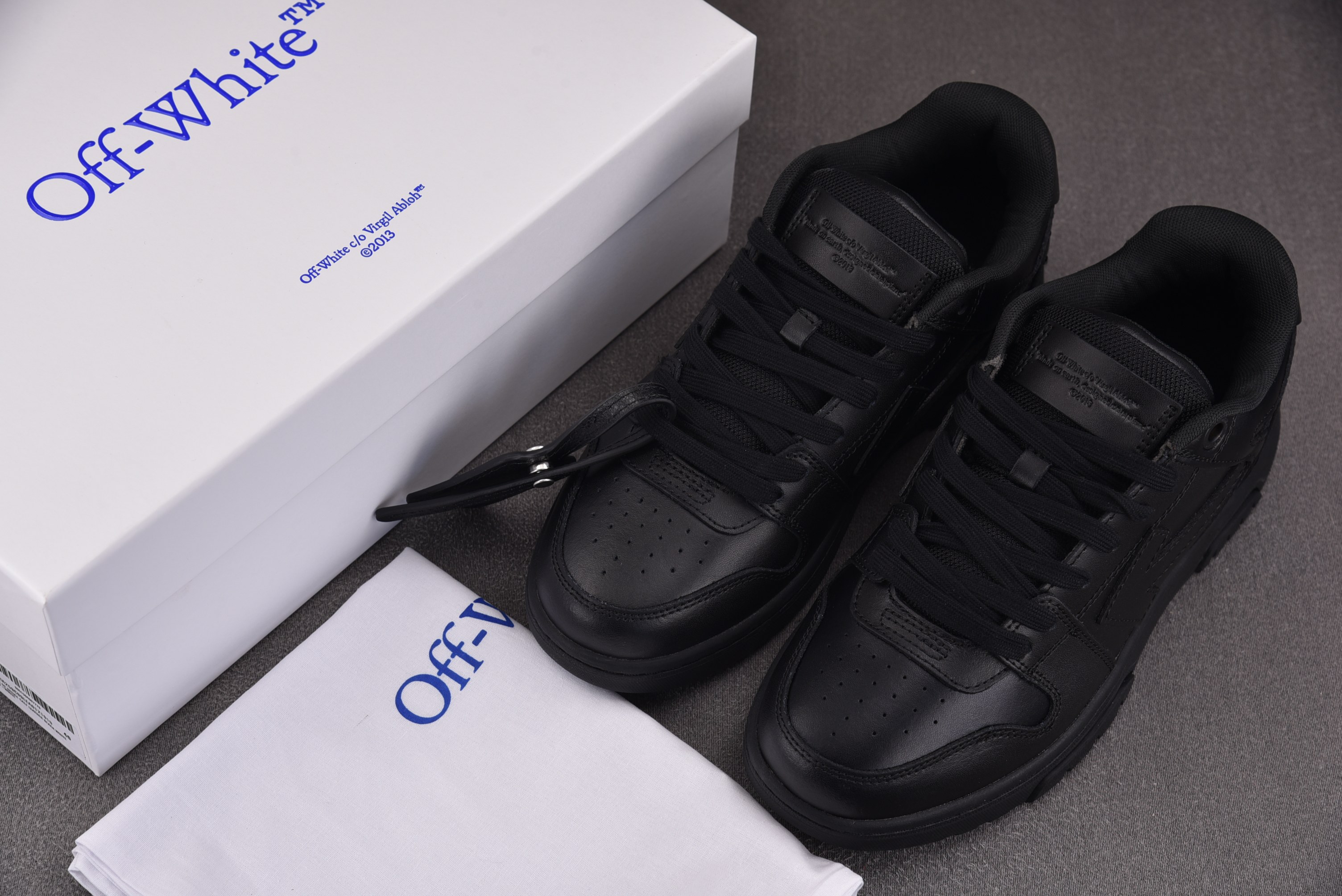 【纯原】OFF-WHITE Out of Office 黑色 #YZ00236-47