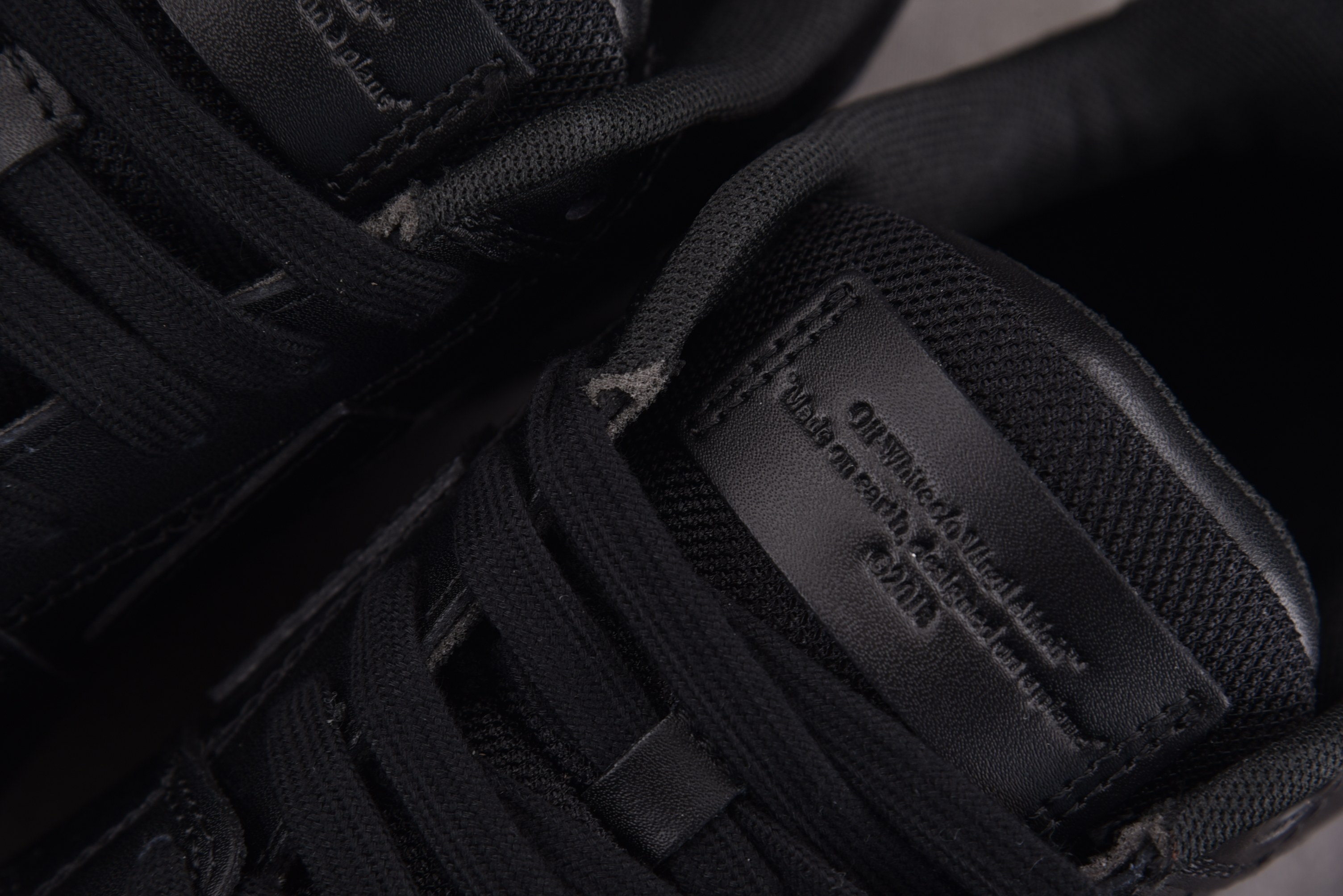 【纯原】OFF-WHITE Out of Office 黑色 #YZ00236-47