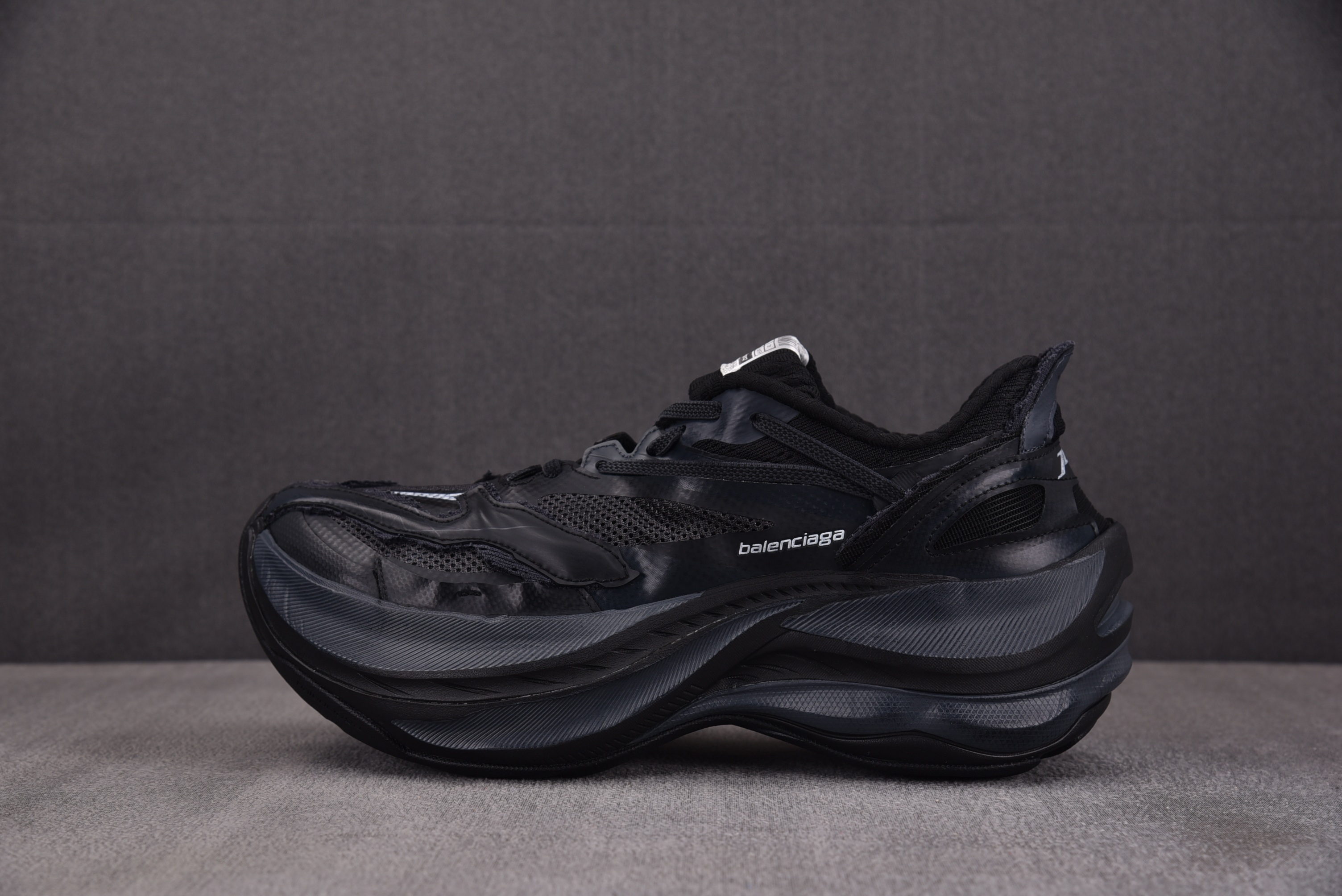 Balenciaga Jet 黑色 YZ01835-46