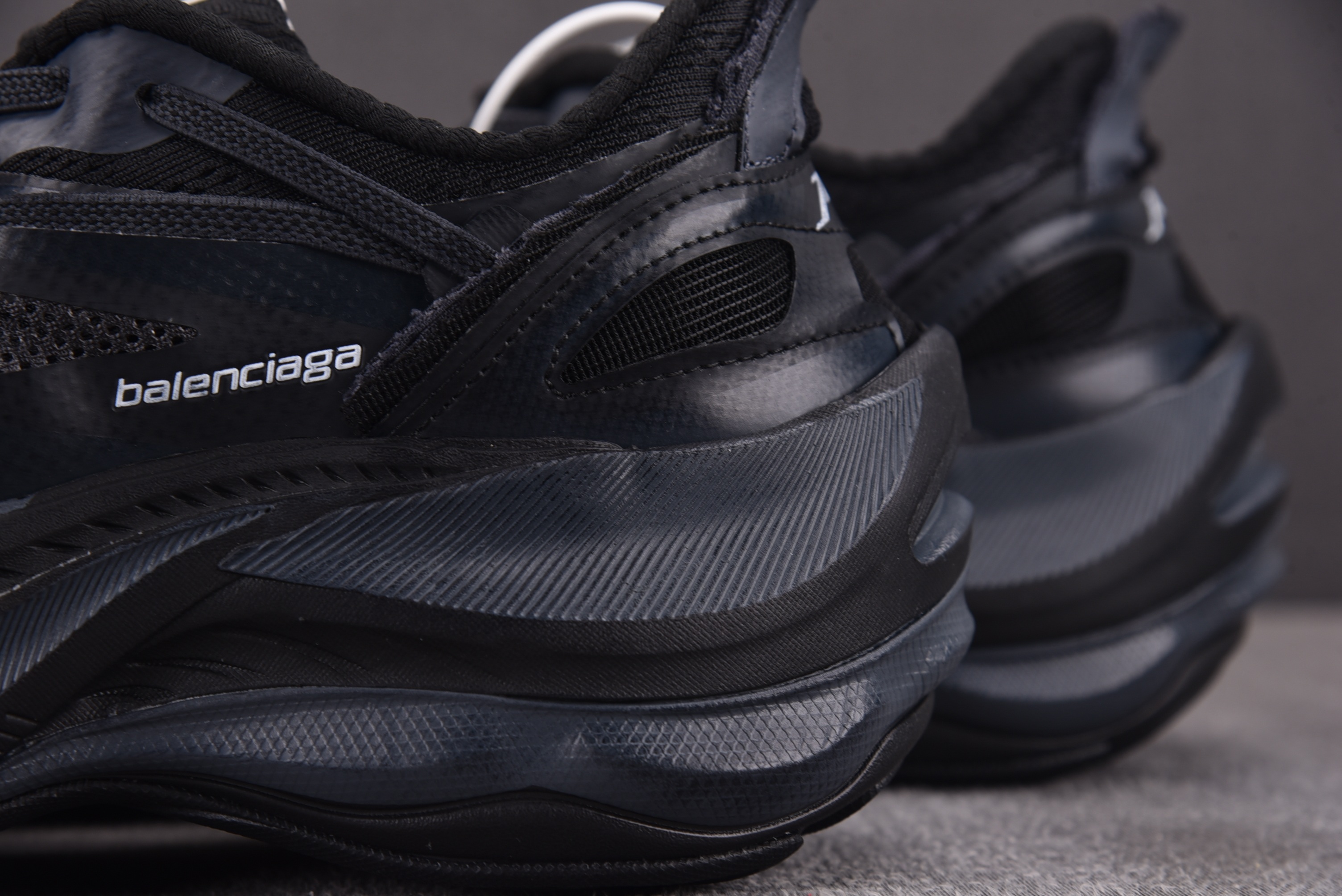Balenciaga Jet 黑色 YZ01835-46