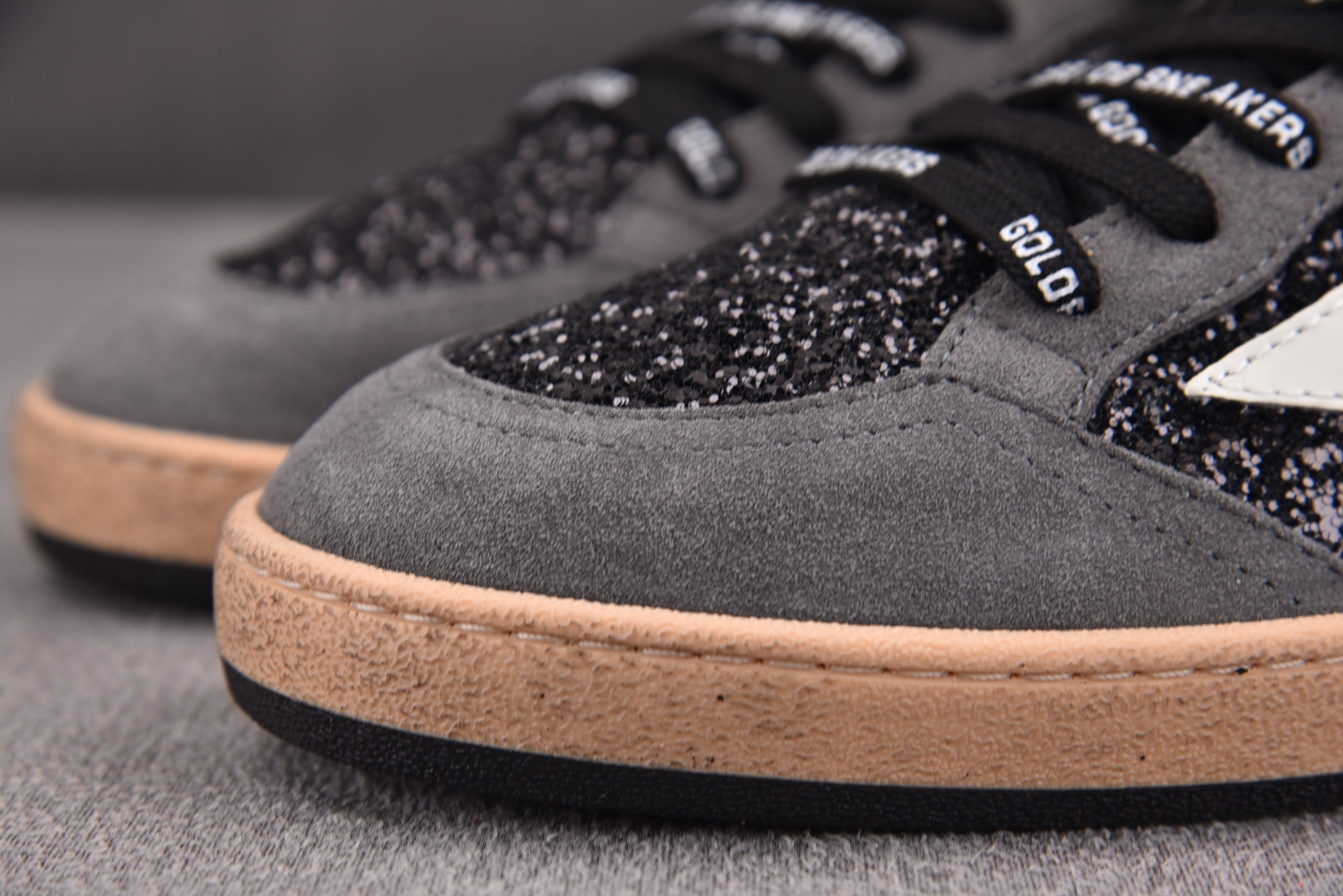 Golden Goose Ball Star 灰黑白  #YZ00636-46