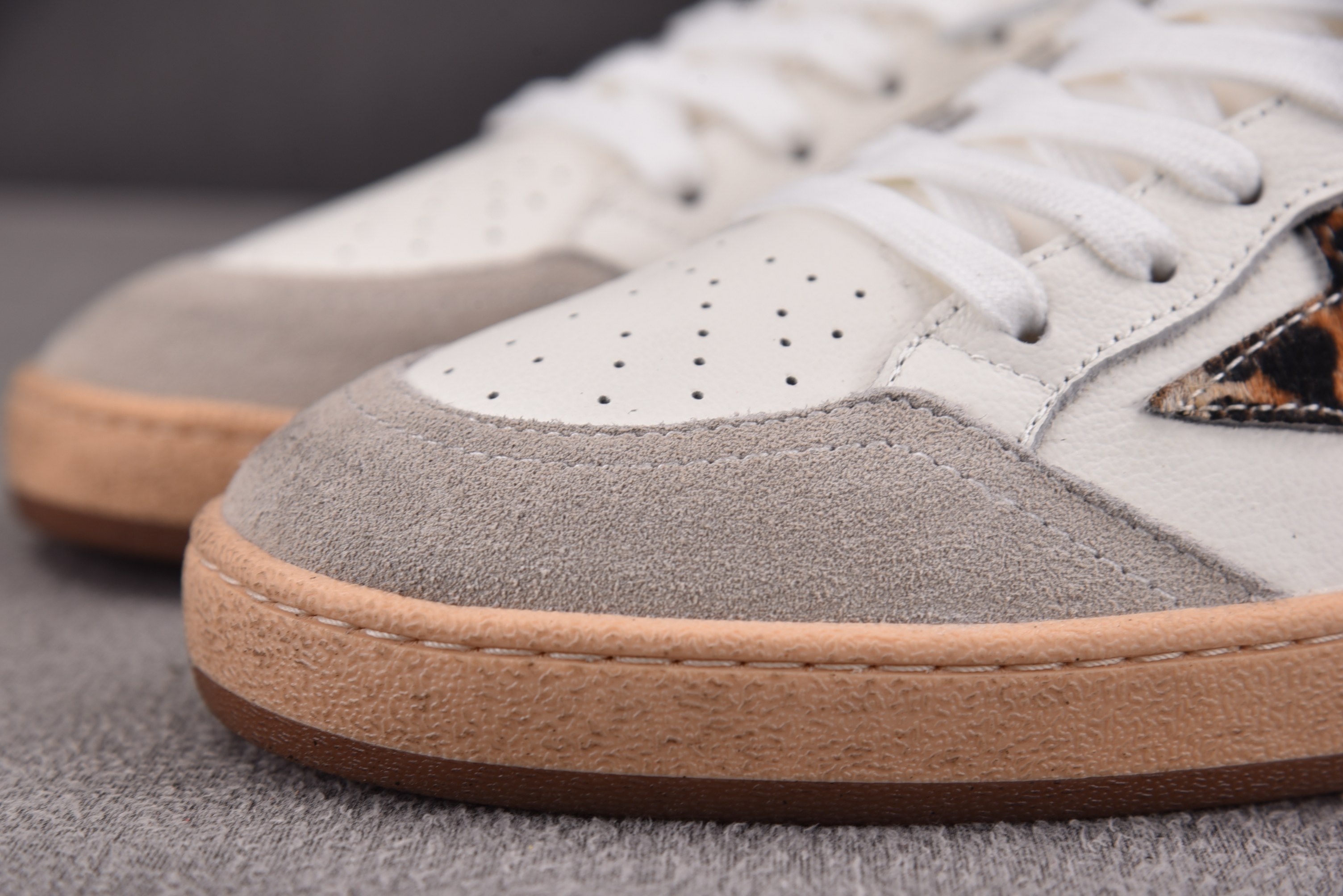 Golden Goose Ball Star 白棕 豹纹星  #YZ00636-46