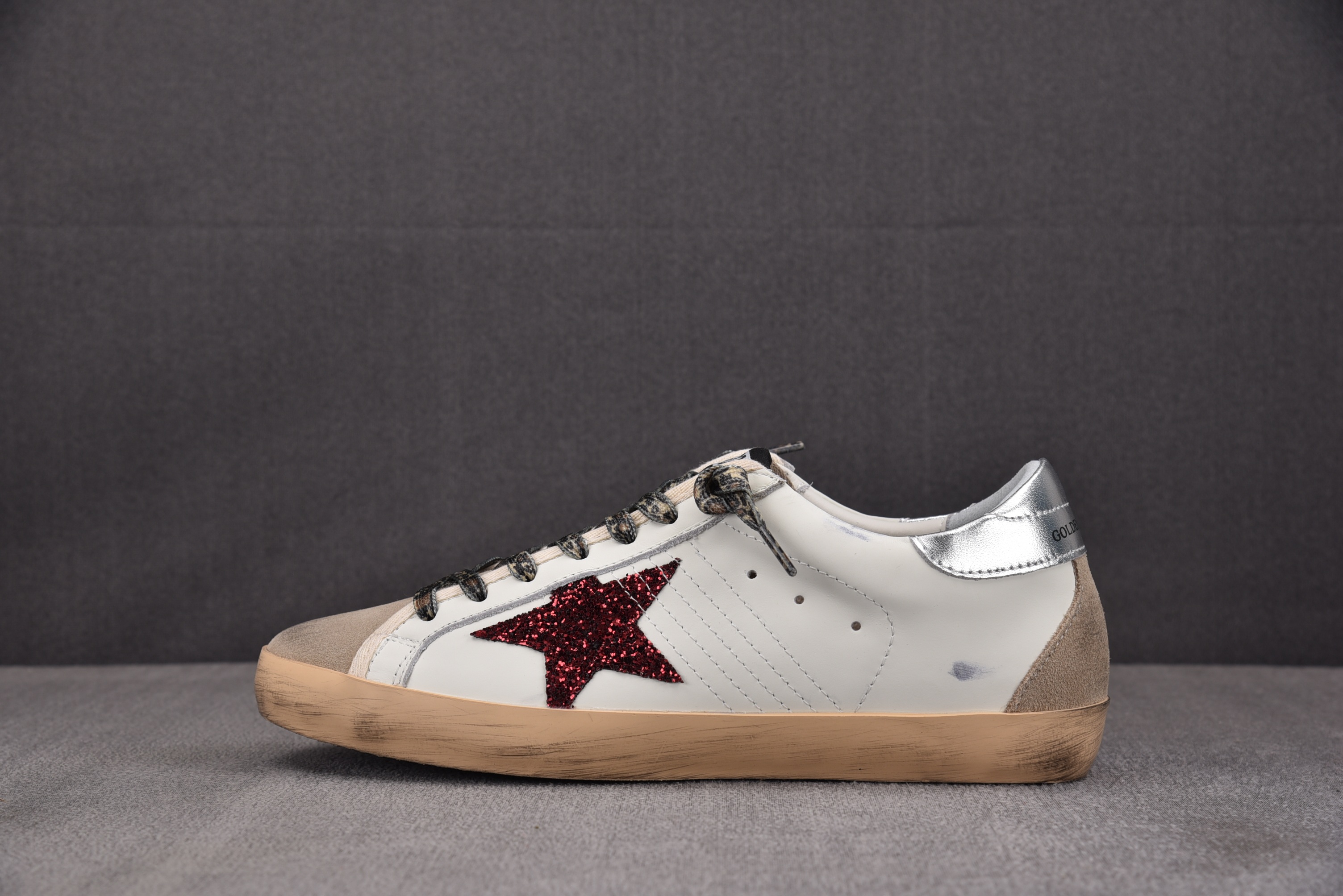 Golden Goose Ball Star 白色 红星  #YZ00636-46