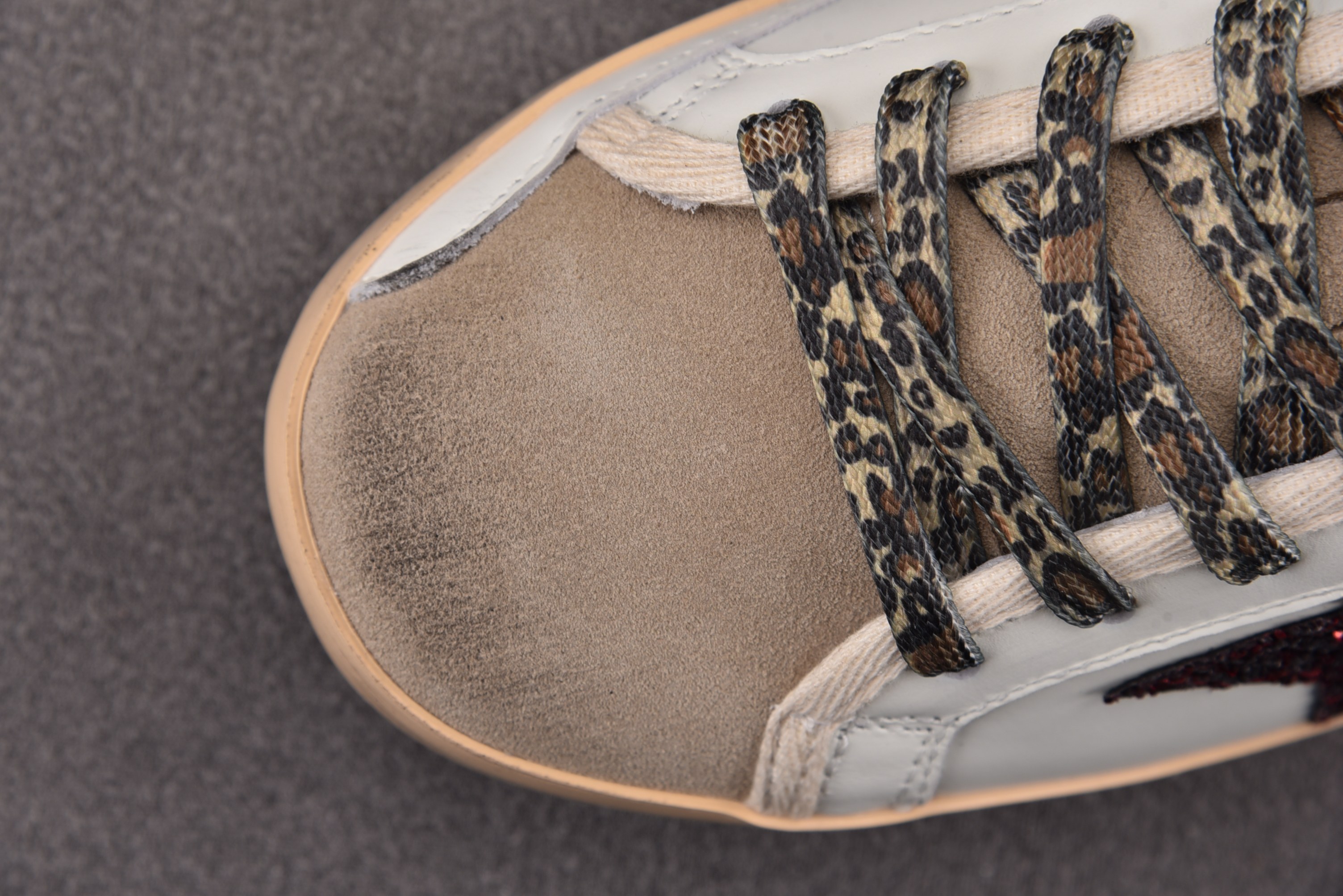 Golden Goose Ball Star 白色 红星  #YZ00636-46