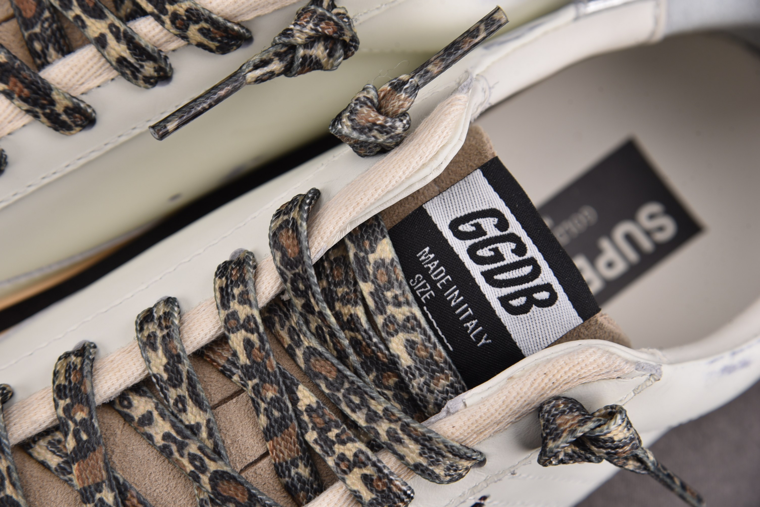 Golden Goose Ball Star 白色 红星  #YZ00636-46