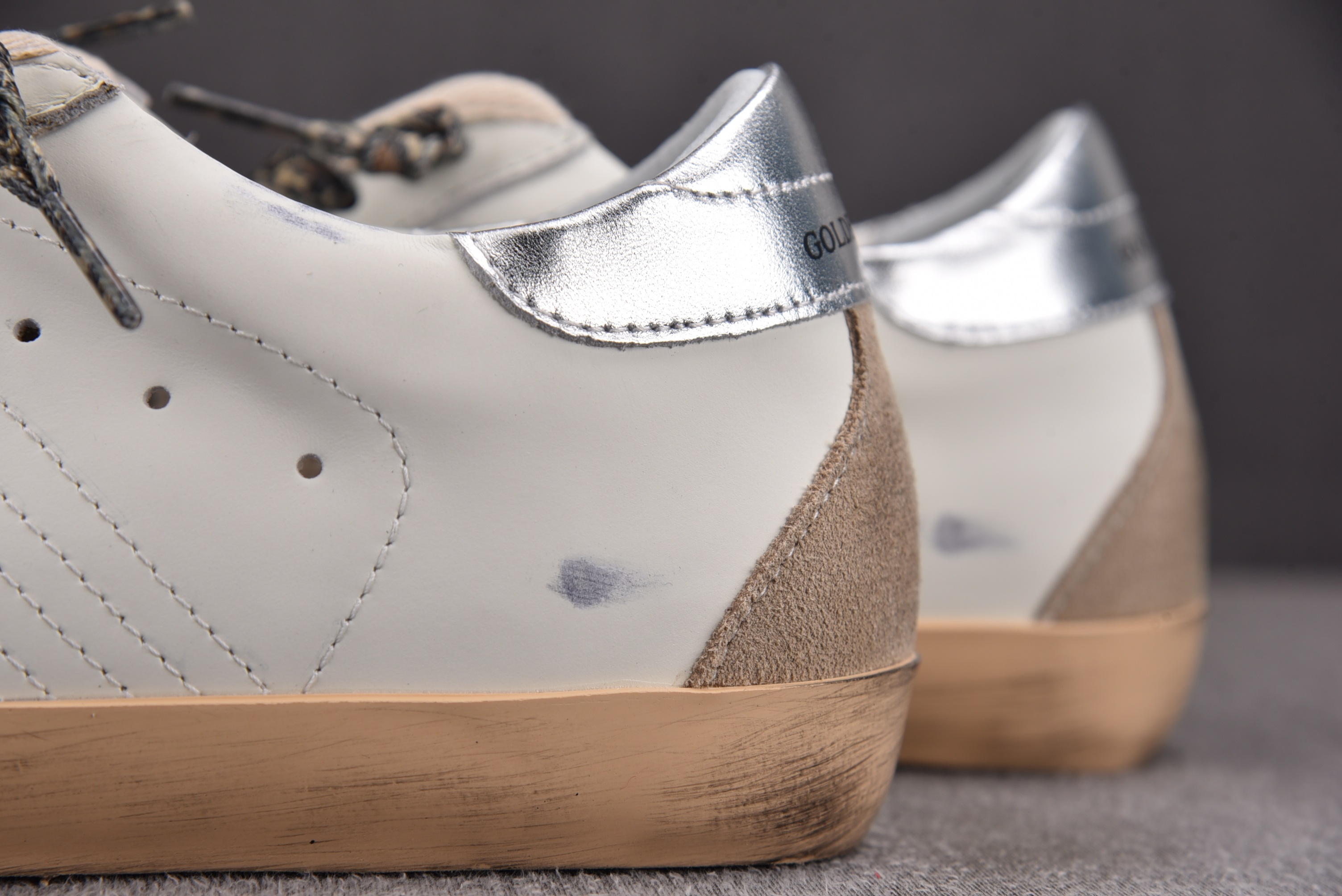 Golden Goose Ball Star 白色 红星  #YZ00636-46