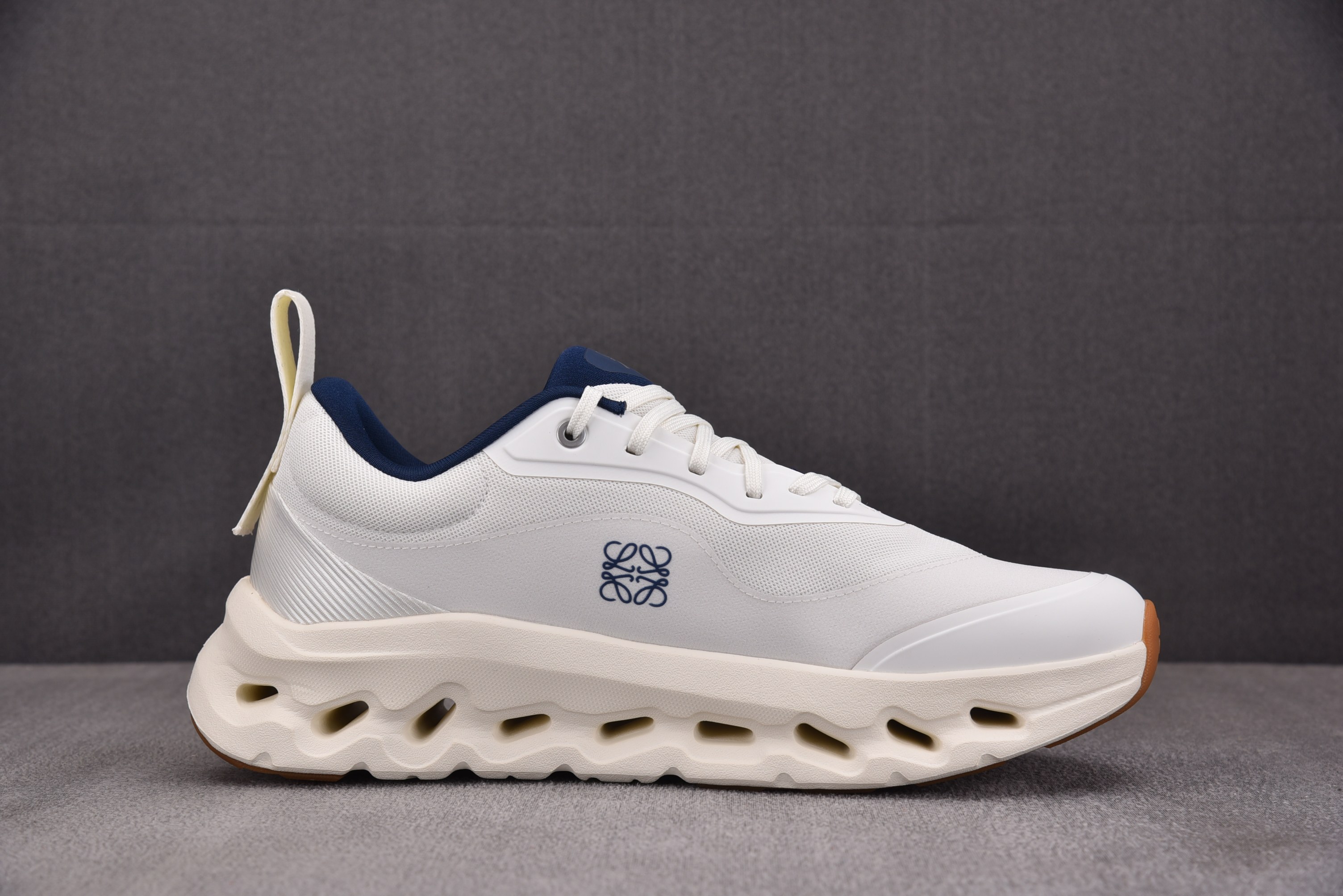 On x LOEWE Cloudtilt 2.0 白蓝 #YZ00436-47