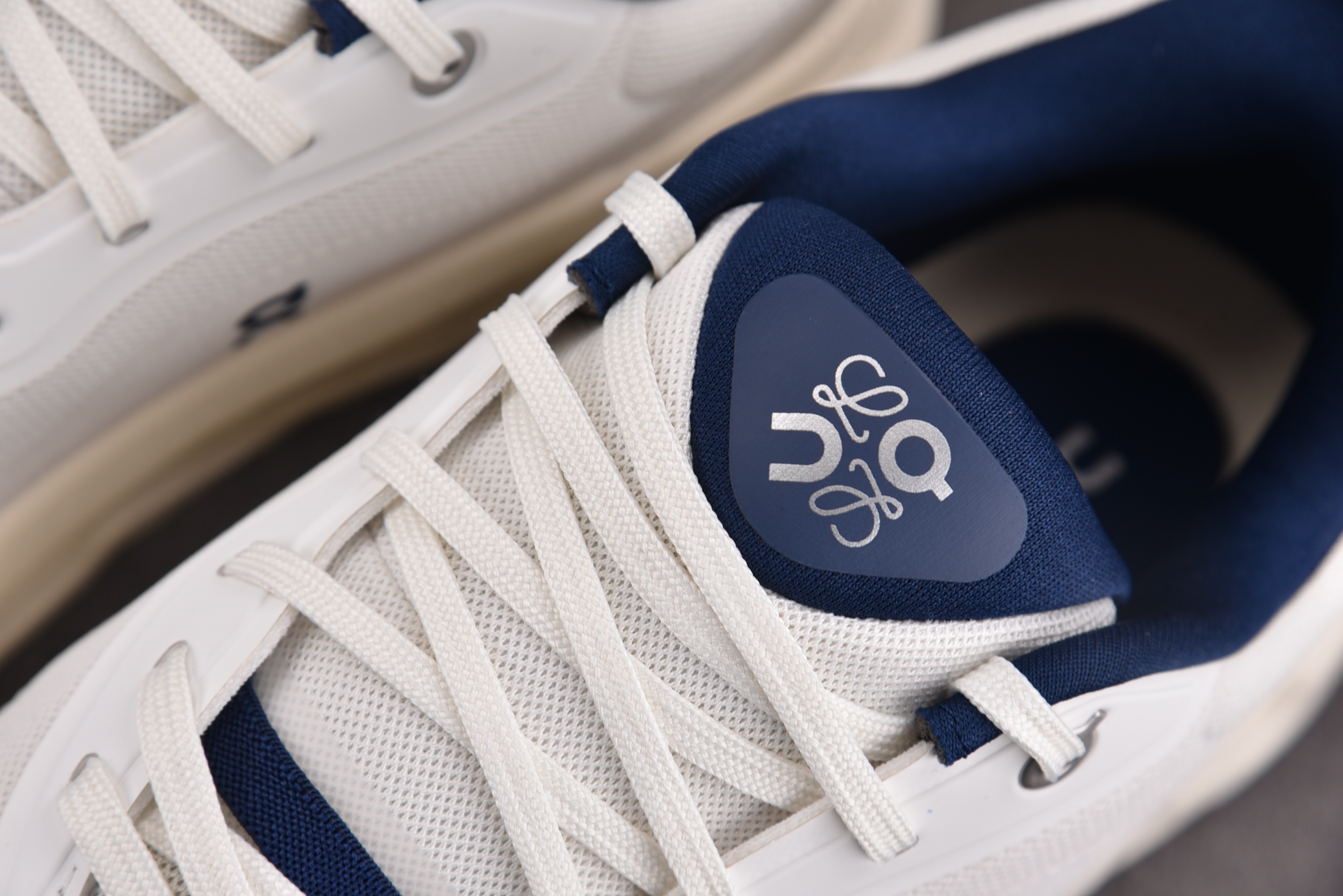 On x LOEWE Cloudtilt 2.0 白蓝 #YZ00436-47